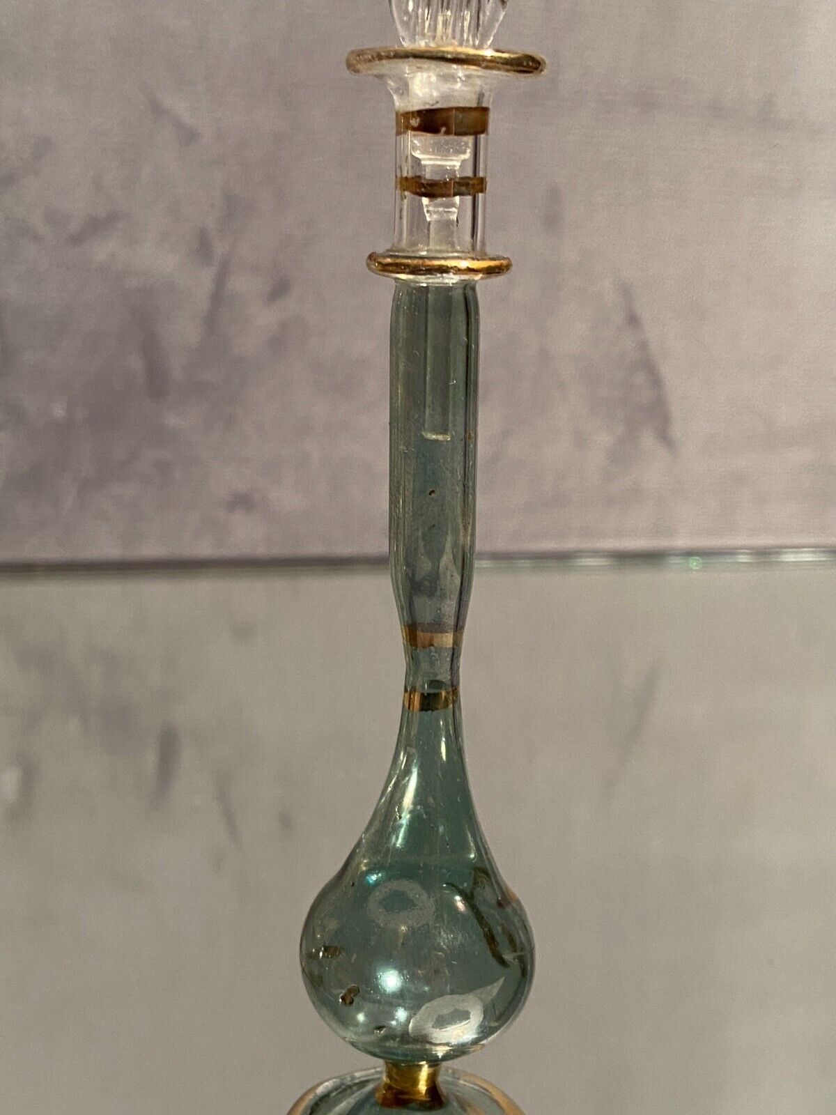 Soliflore vase in tinted glass with marbled decoration Murano Venice Very good condition Max dimensions: Height 2