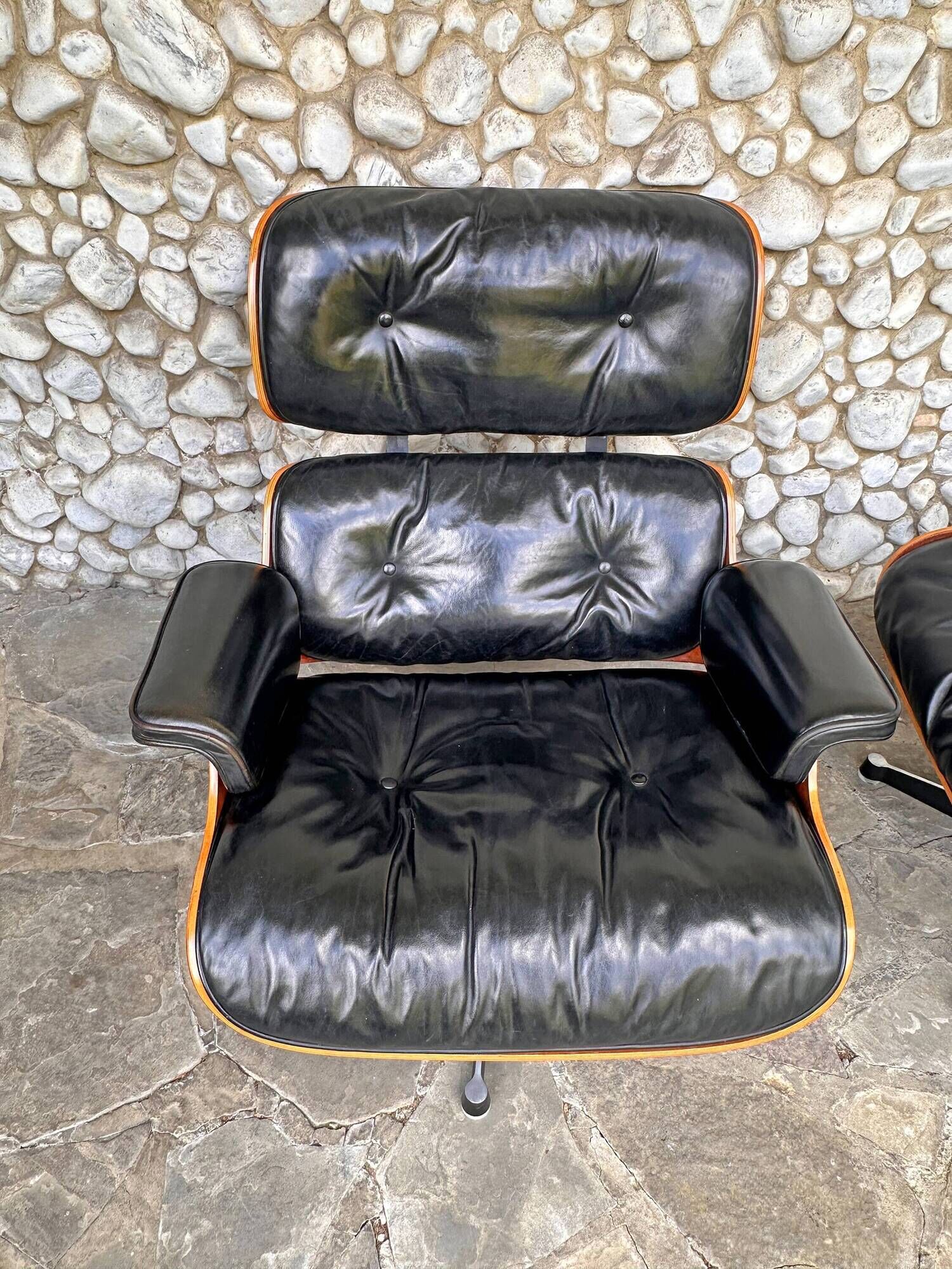 Eames Lounge Chair 670 & Ottoman 671 in rosewood, Herman Miller
