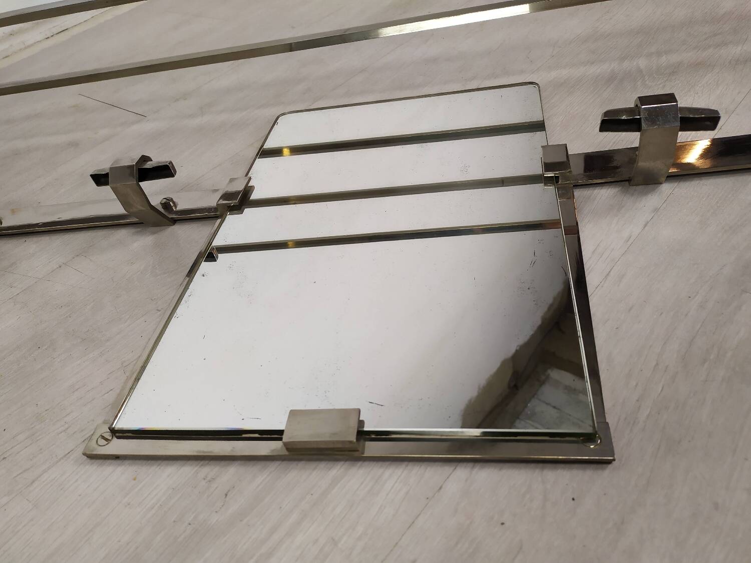 Porte manteaux murale art déco chromé