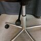 Fauteuil Kevi en skaï et métal chromé