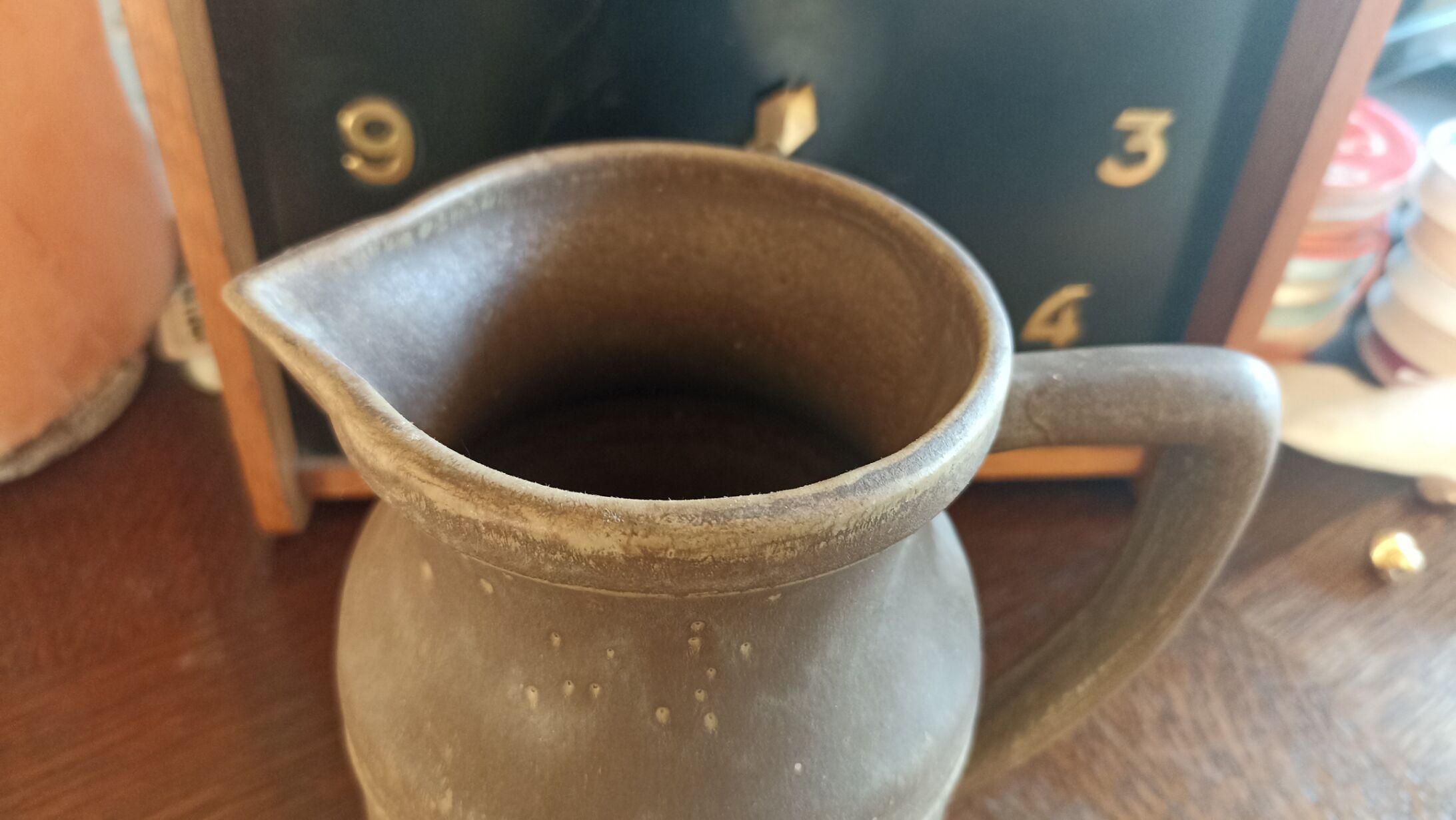 Pitcher in sandstone of the Argentelle