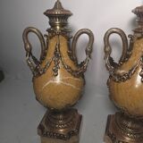 Pair of 19th Century Napoléon III Cassolettes in marble and bronze.