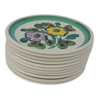 10 dessert plates in Boch earthenware, Belgium.