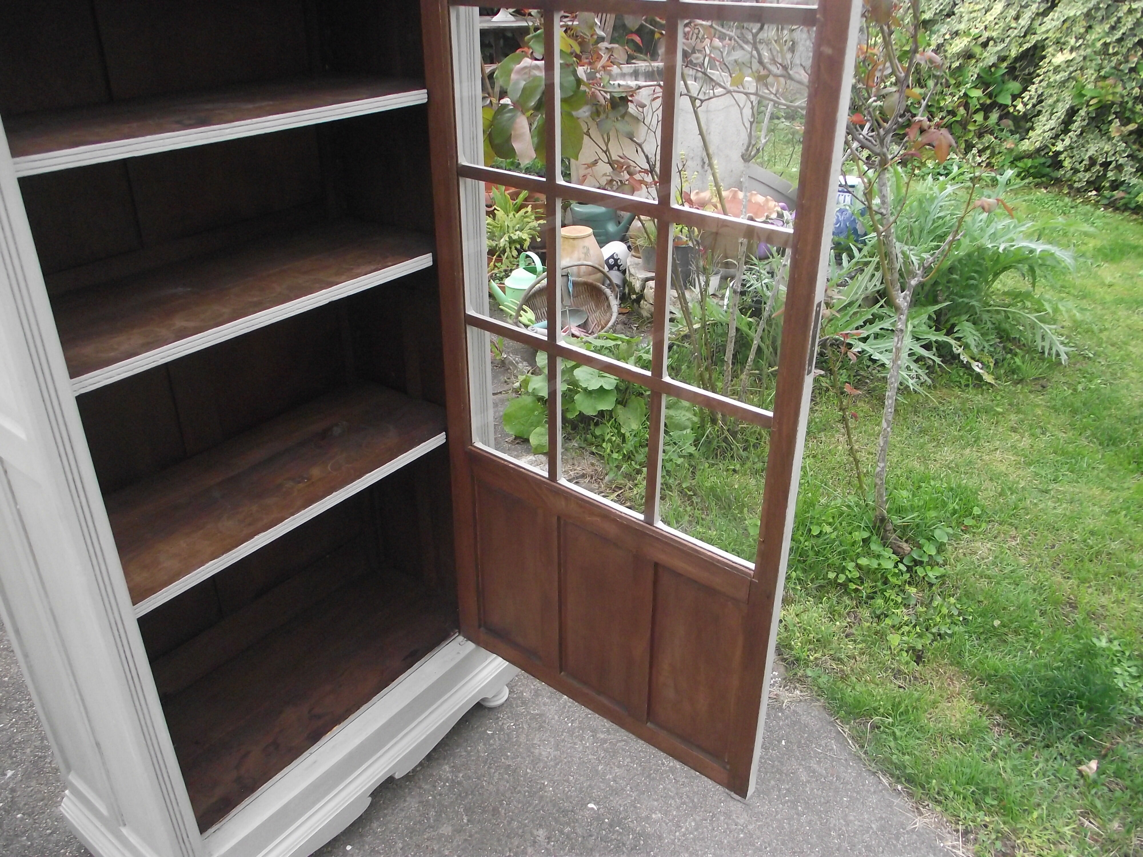 Parisian glazed wardrobe