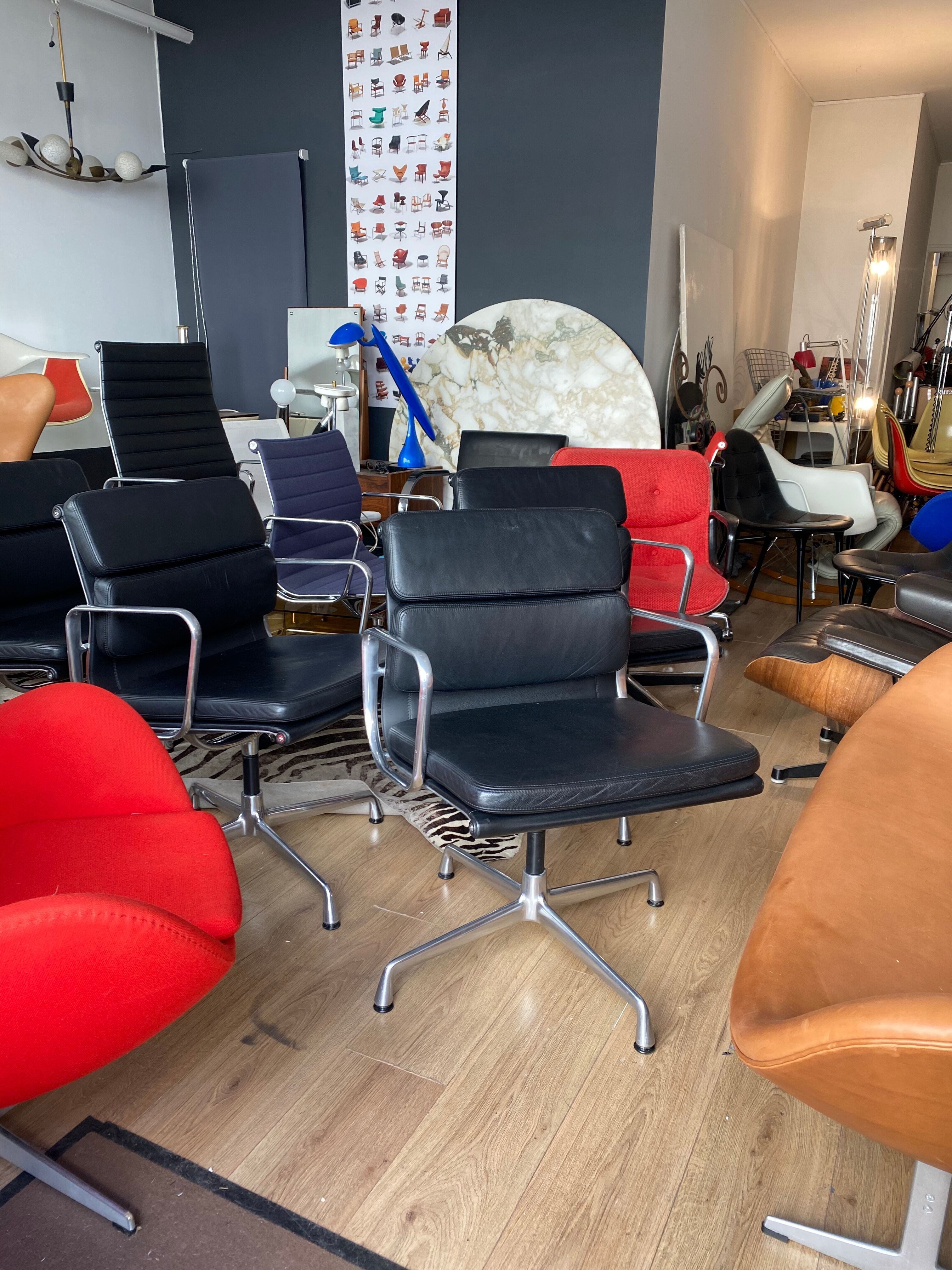 Fauteuil Softpad EA 208 de Charles et Ray Eames édition Vitra