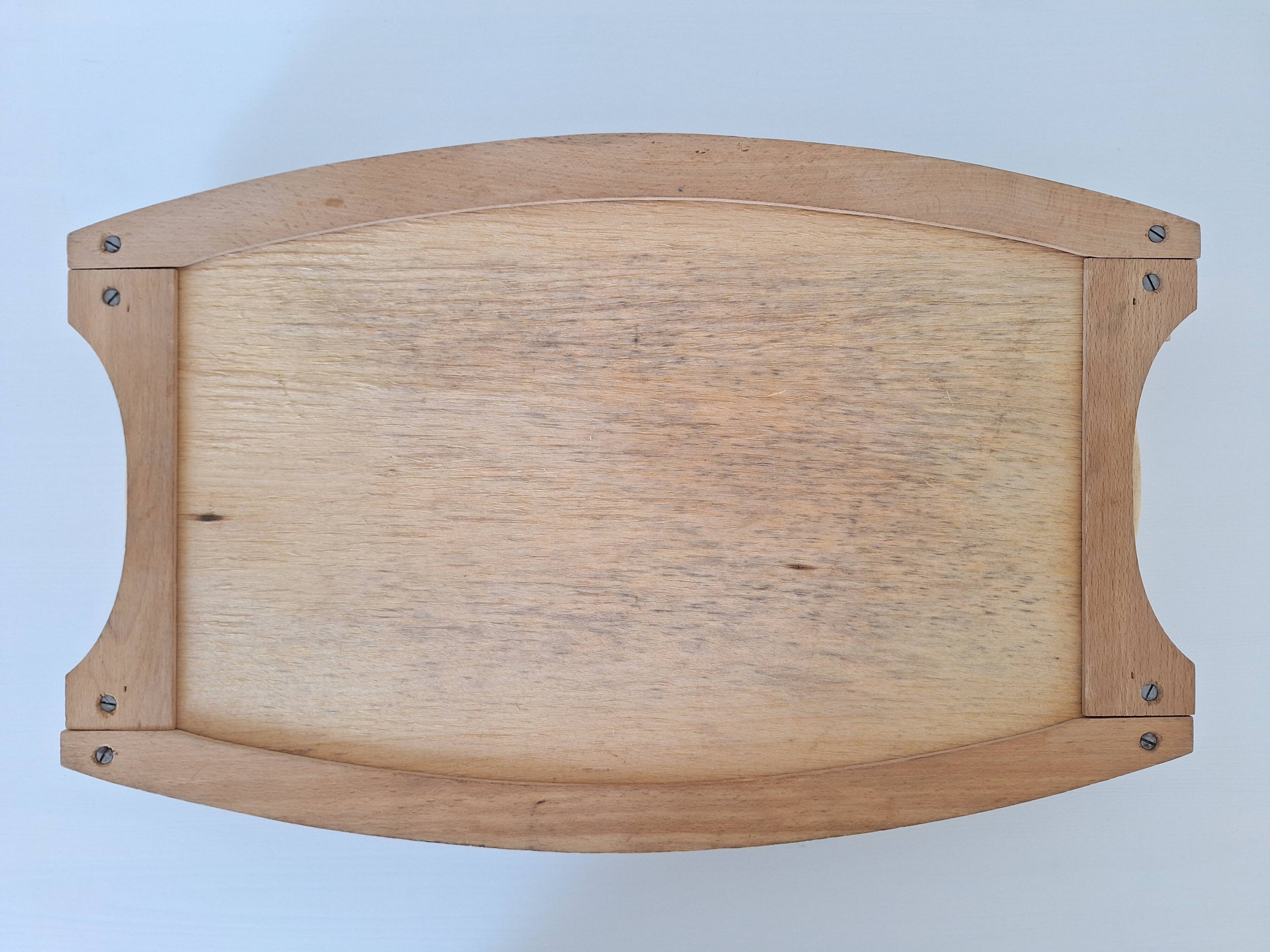 Wooden tray and blue toile de Jouy