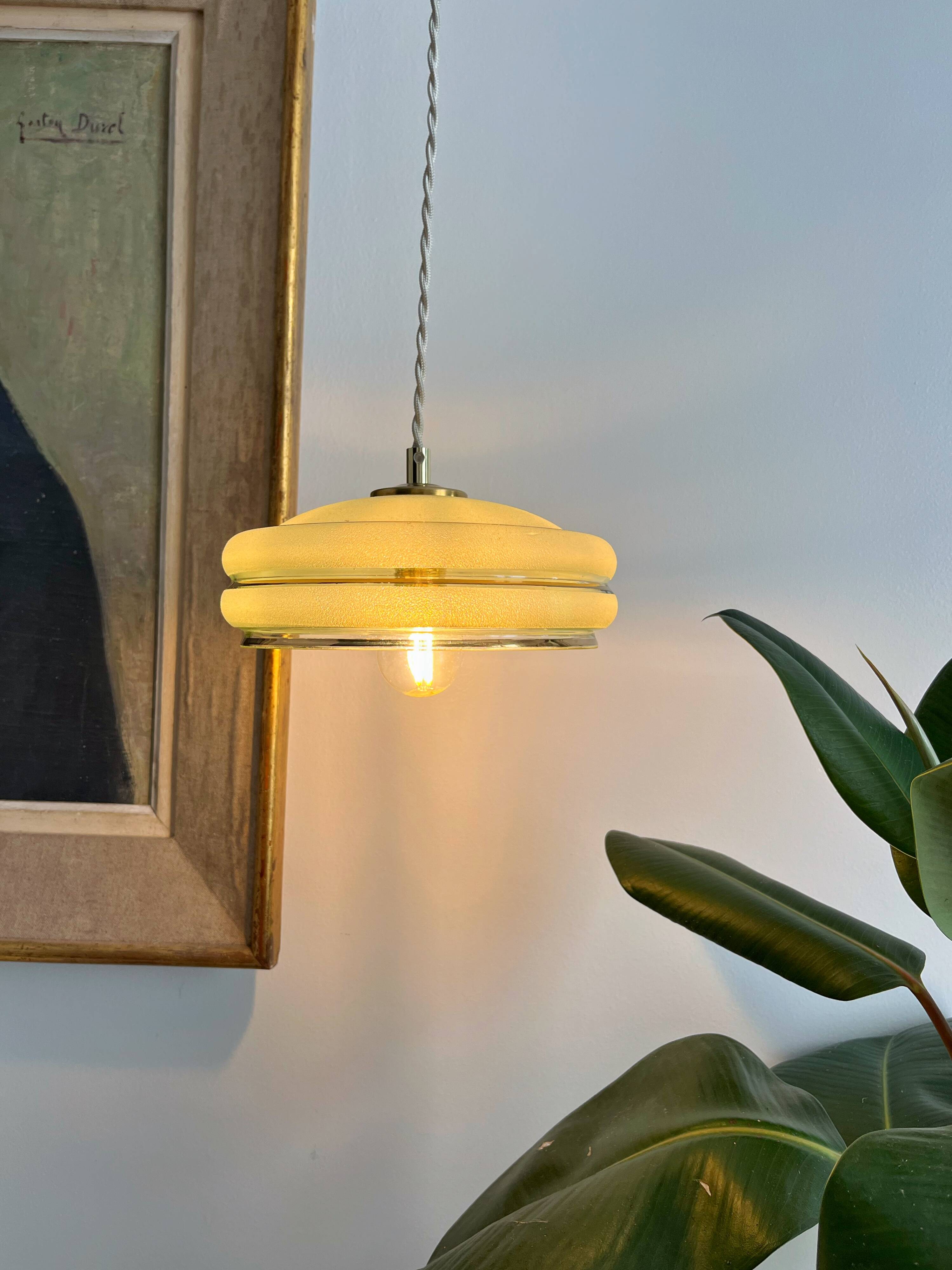 Suspension in green granite glass with gold edging - 4 copies in stock