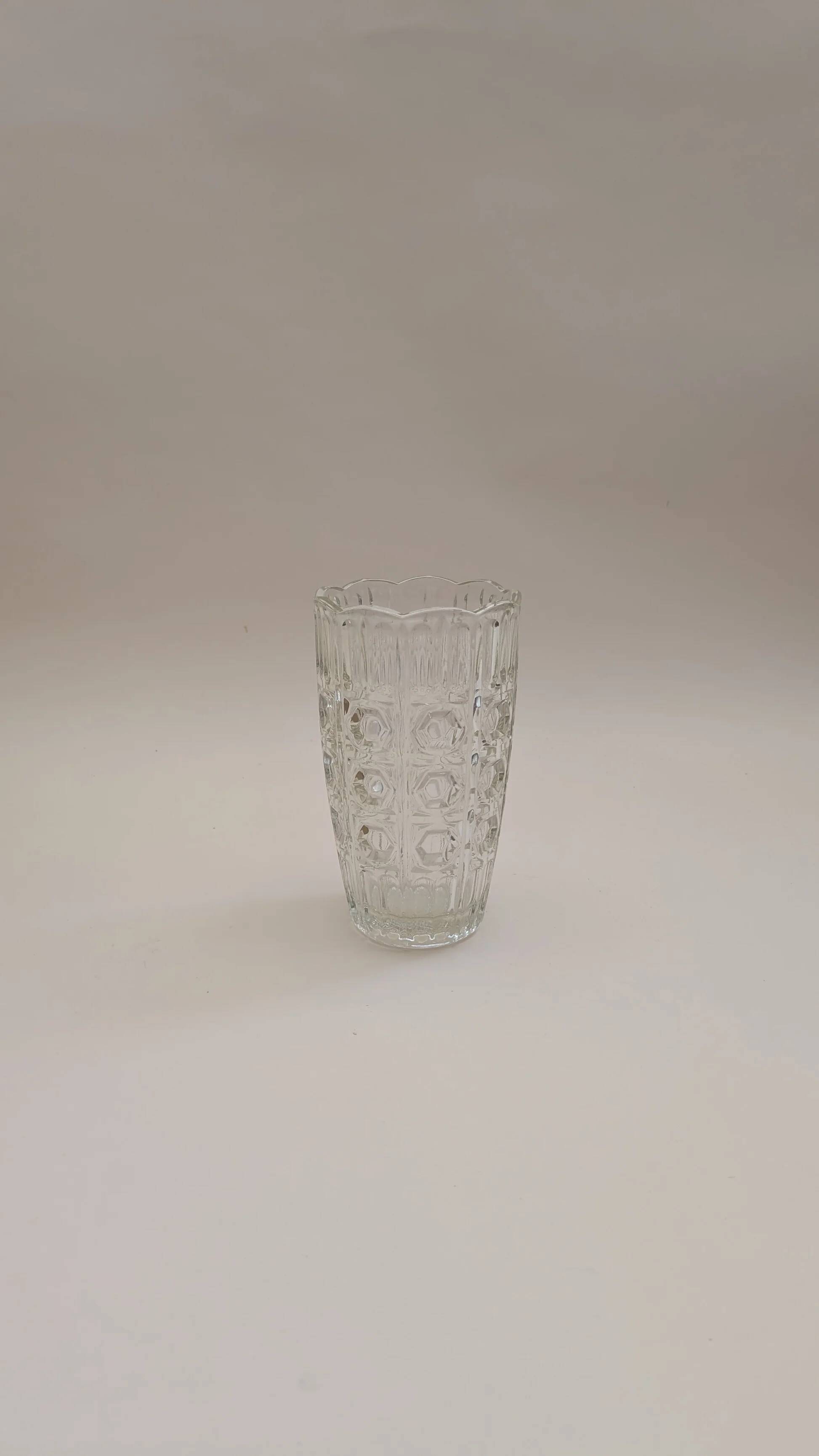 Glass vase