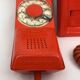 Téléphone des années 1970 orange