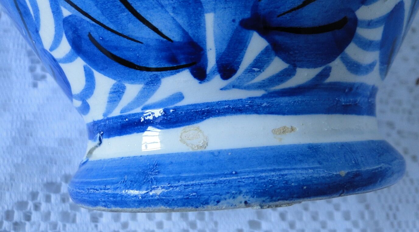 Gargoulette decor blue and white handicraft work in ceramic
