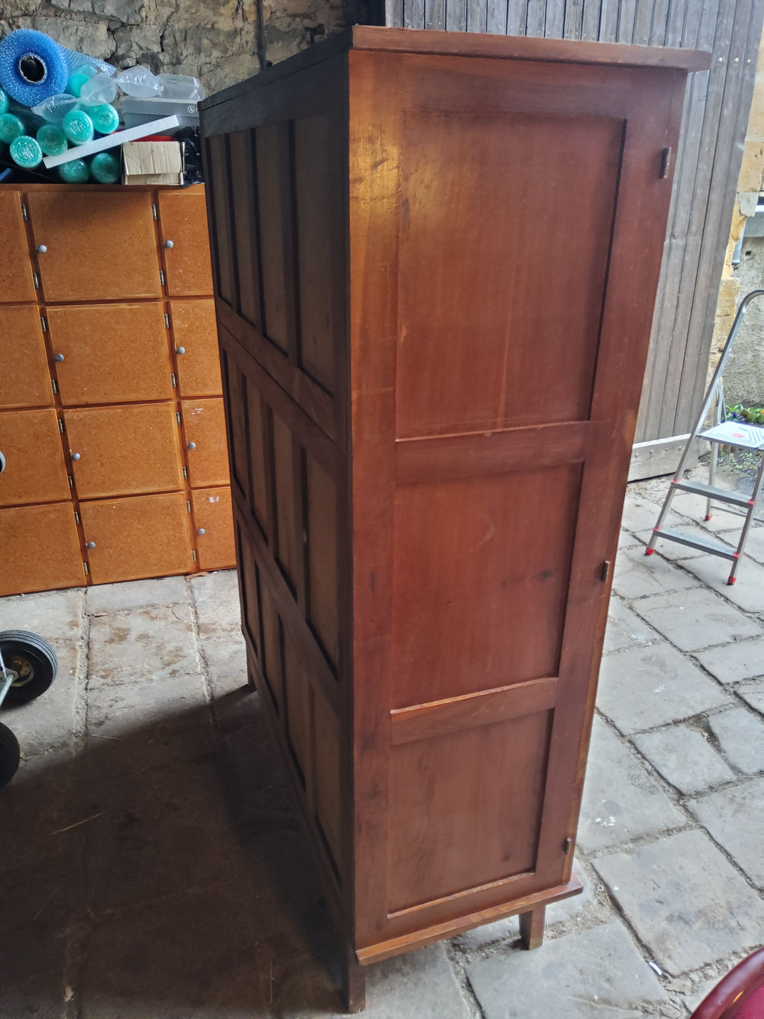 Armoire de sinistré de René Gabriel