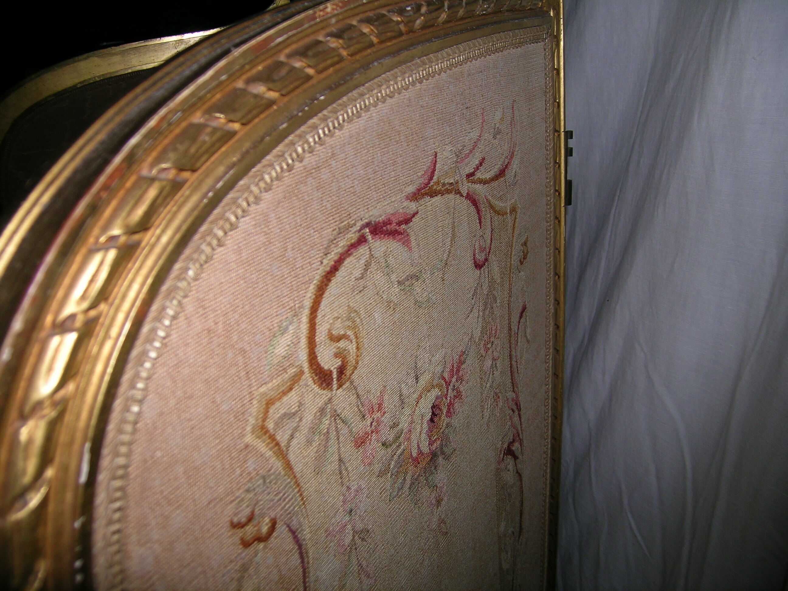Screen Louis XVI