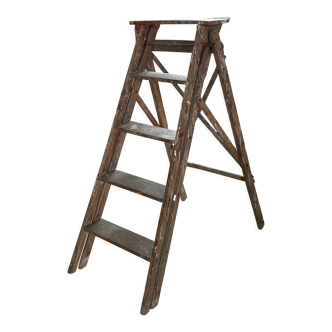 Painter's stepladder