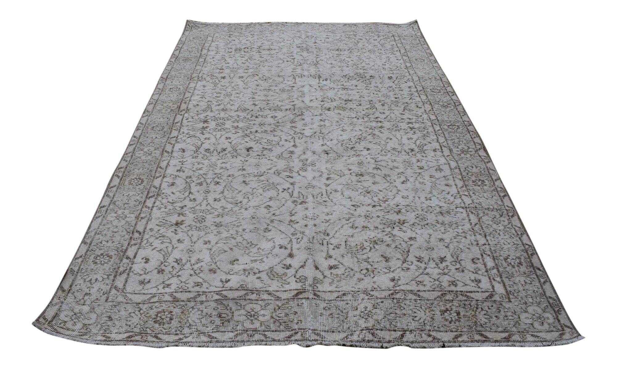 Vintage Turkish Oushak rug 168x290 cm