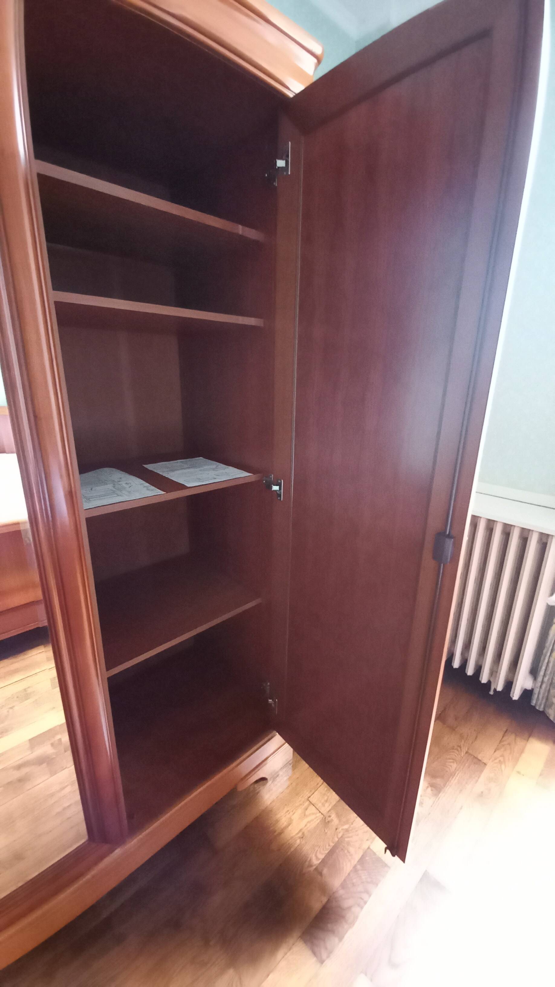 Armoire Louis Philippe