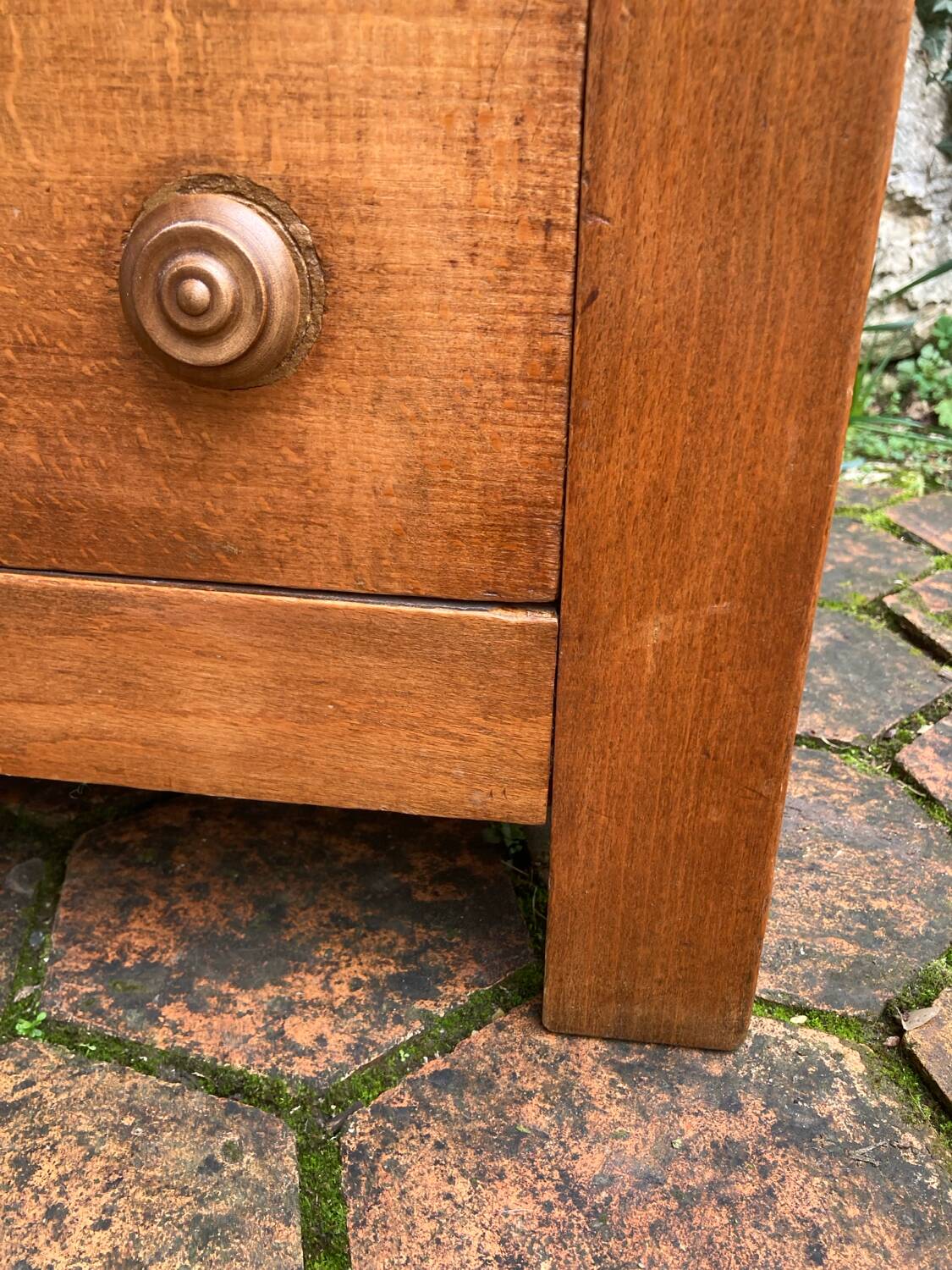 Antique chest of drawers