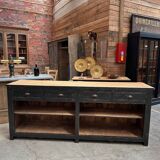 Early 20th century bar counter