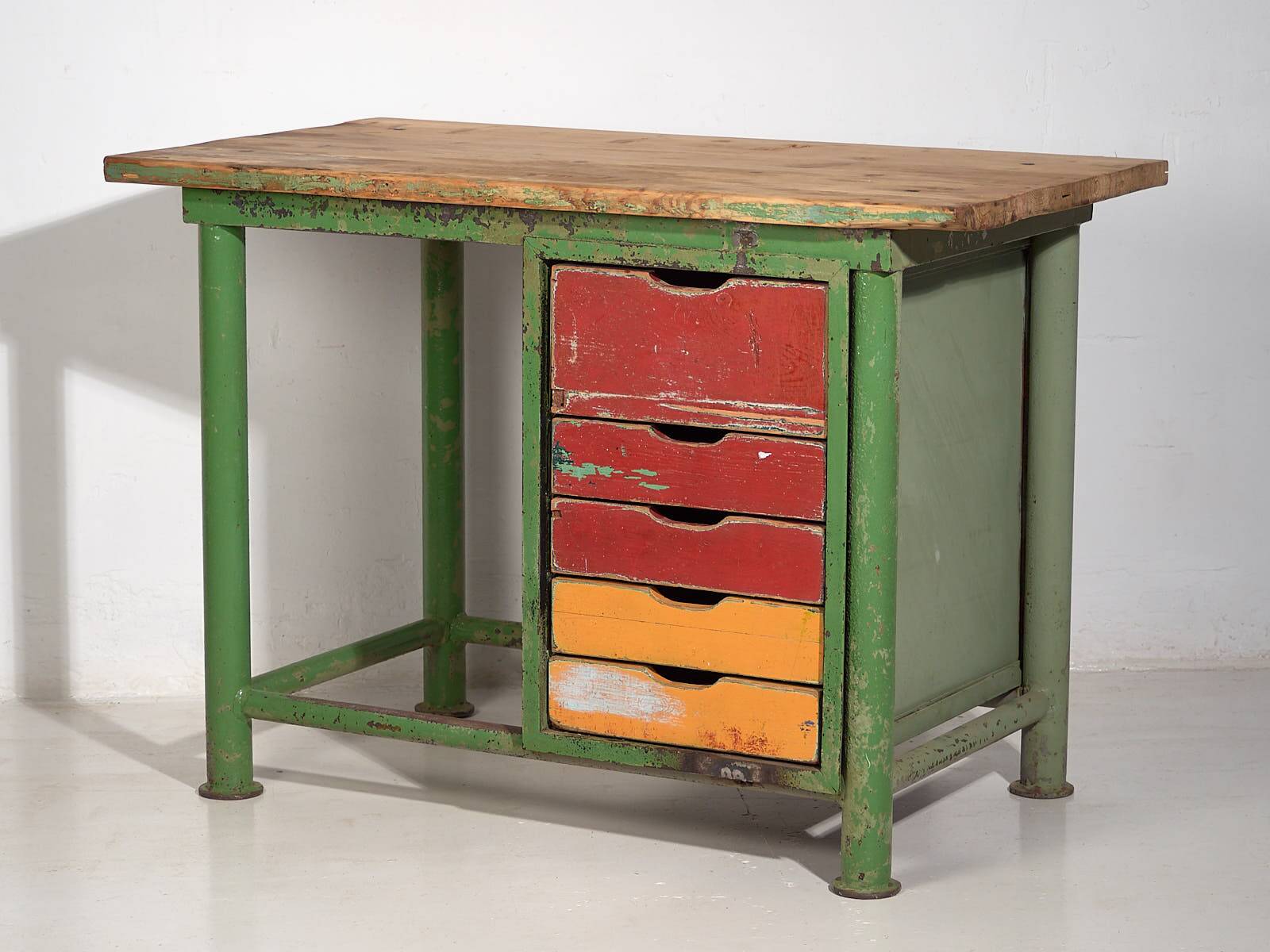 Bureau industriel vert (c.1960) #52