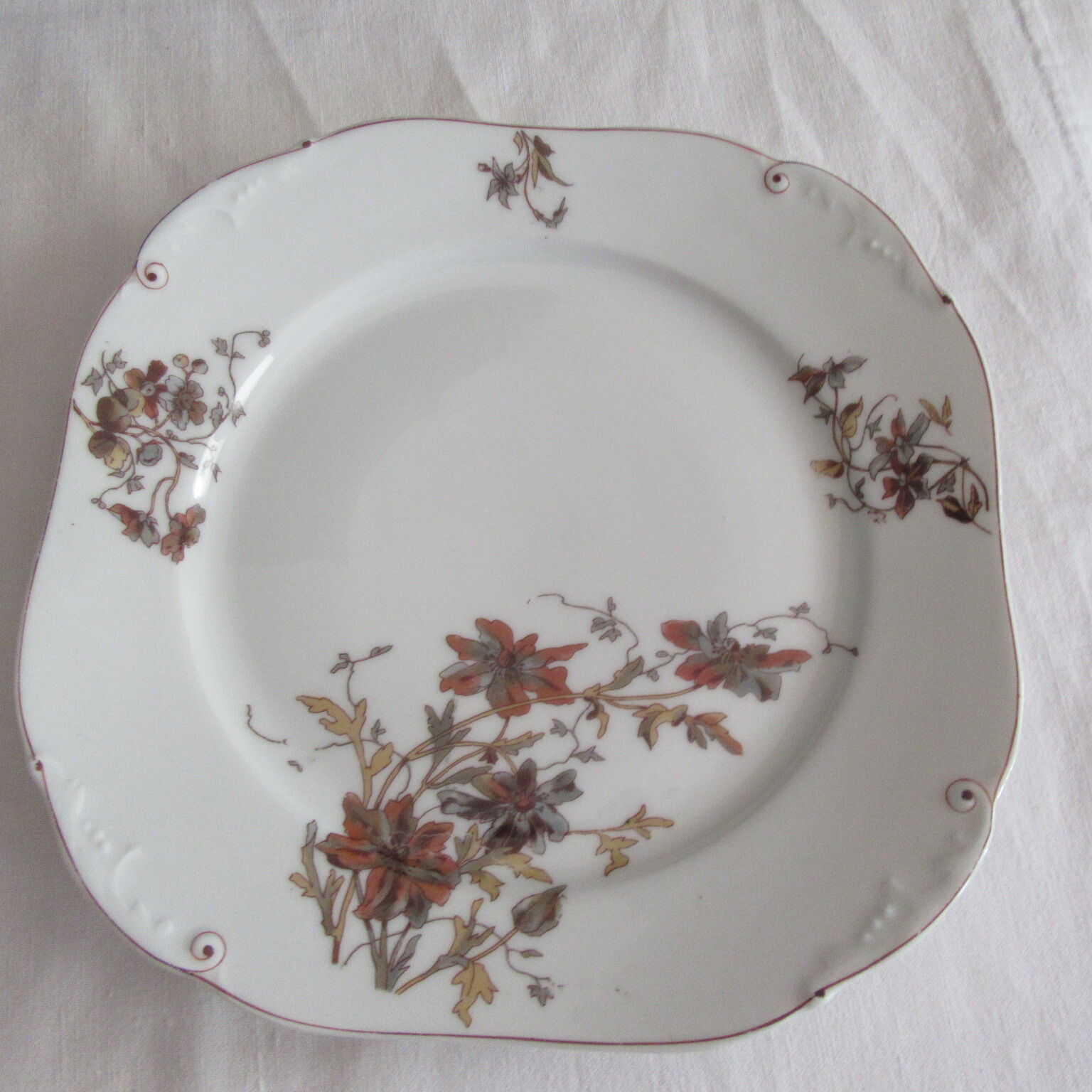 Limoges antique porcelain table service 45 pieces