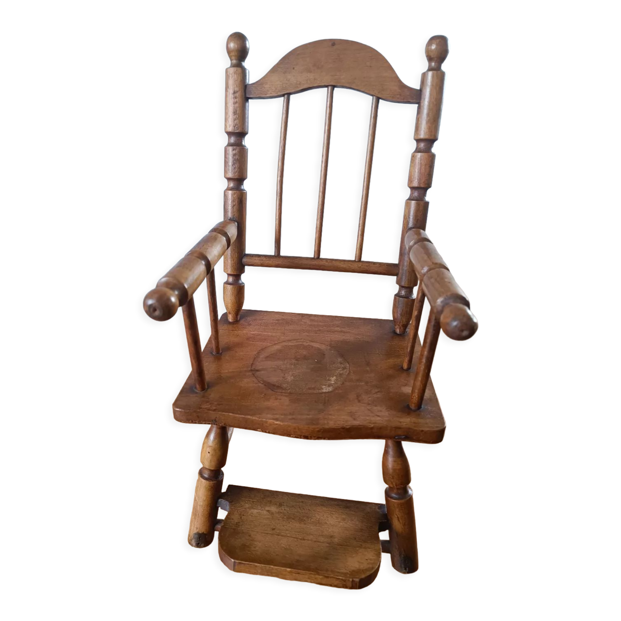 Chaise de poupée en bois