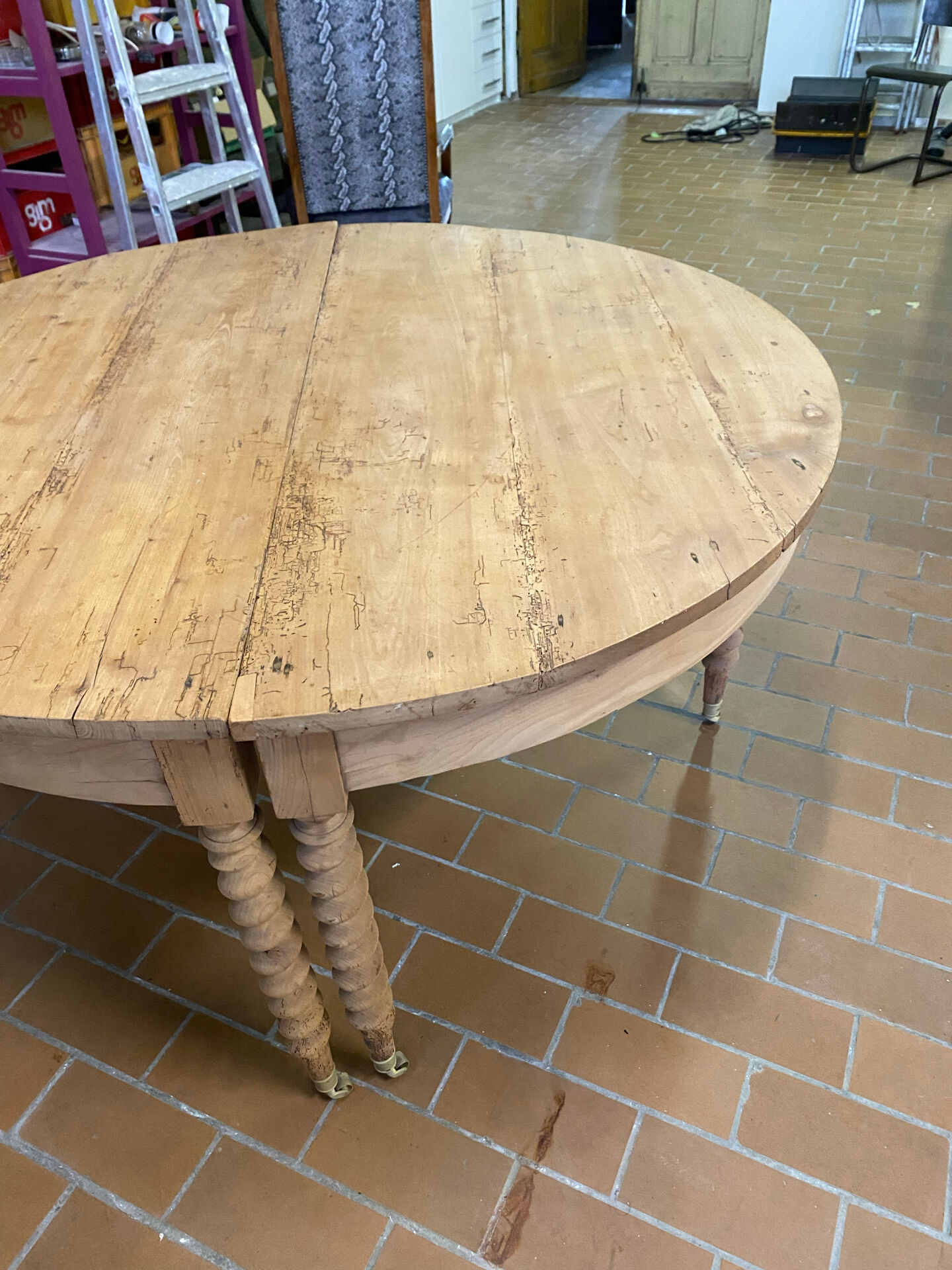 Table ronde en chêne