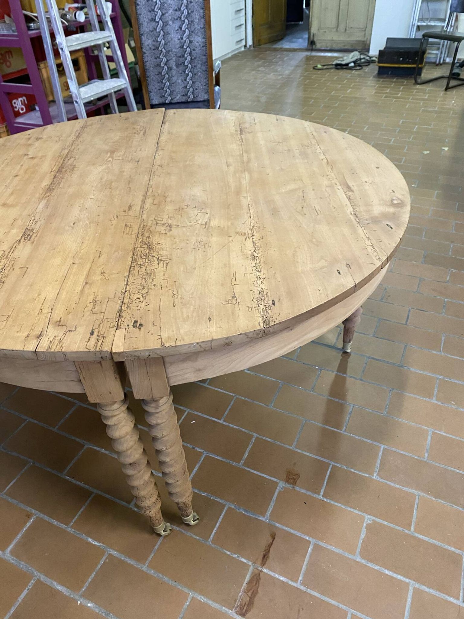 Table ronde en chêne