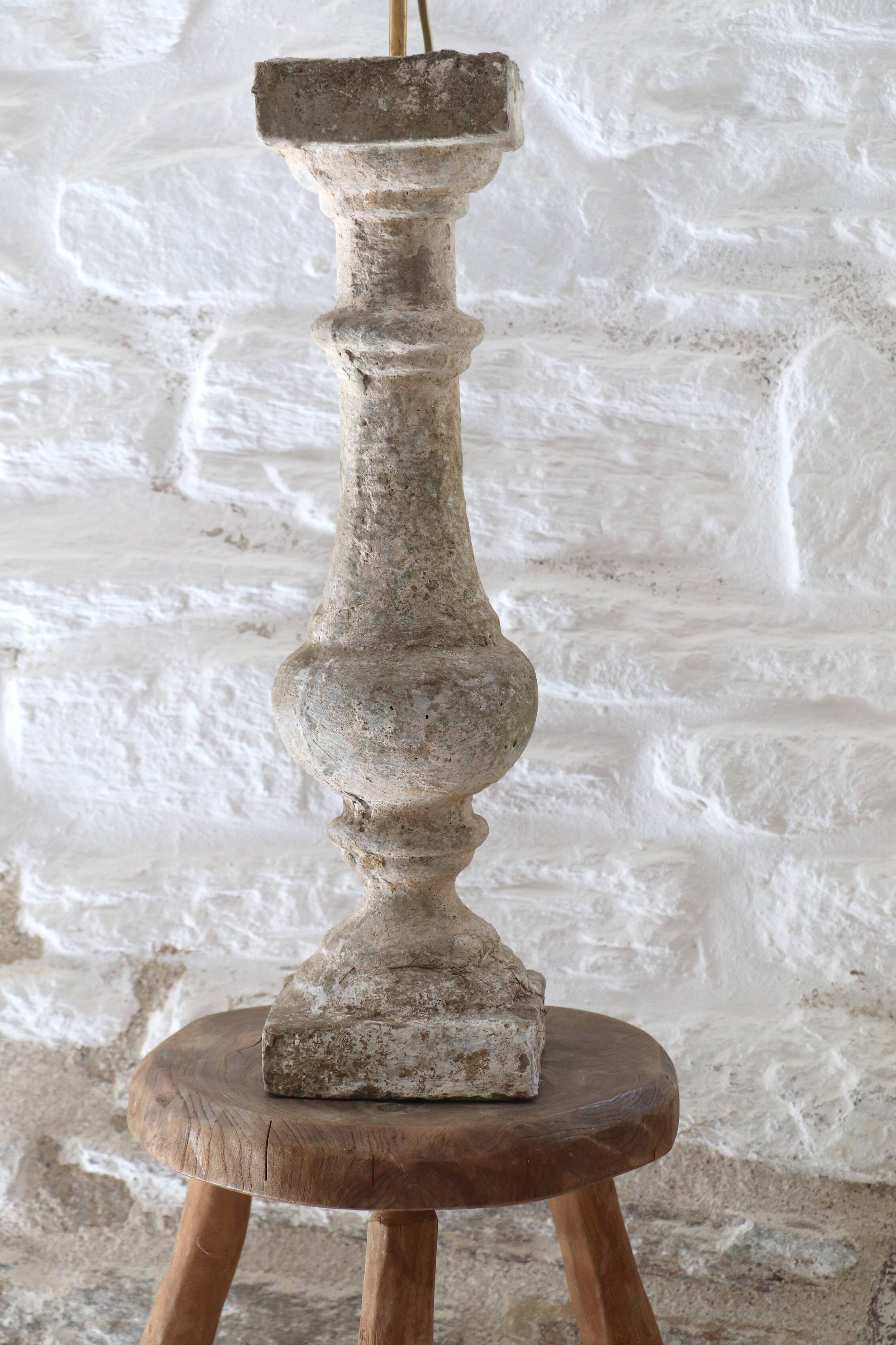 Pedestal lamp with stone base – 20th century
