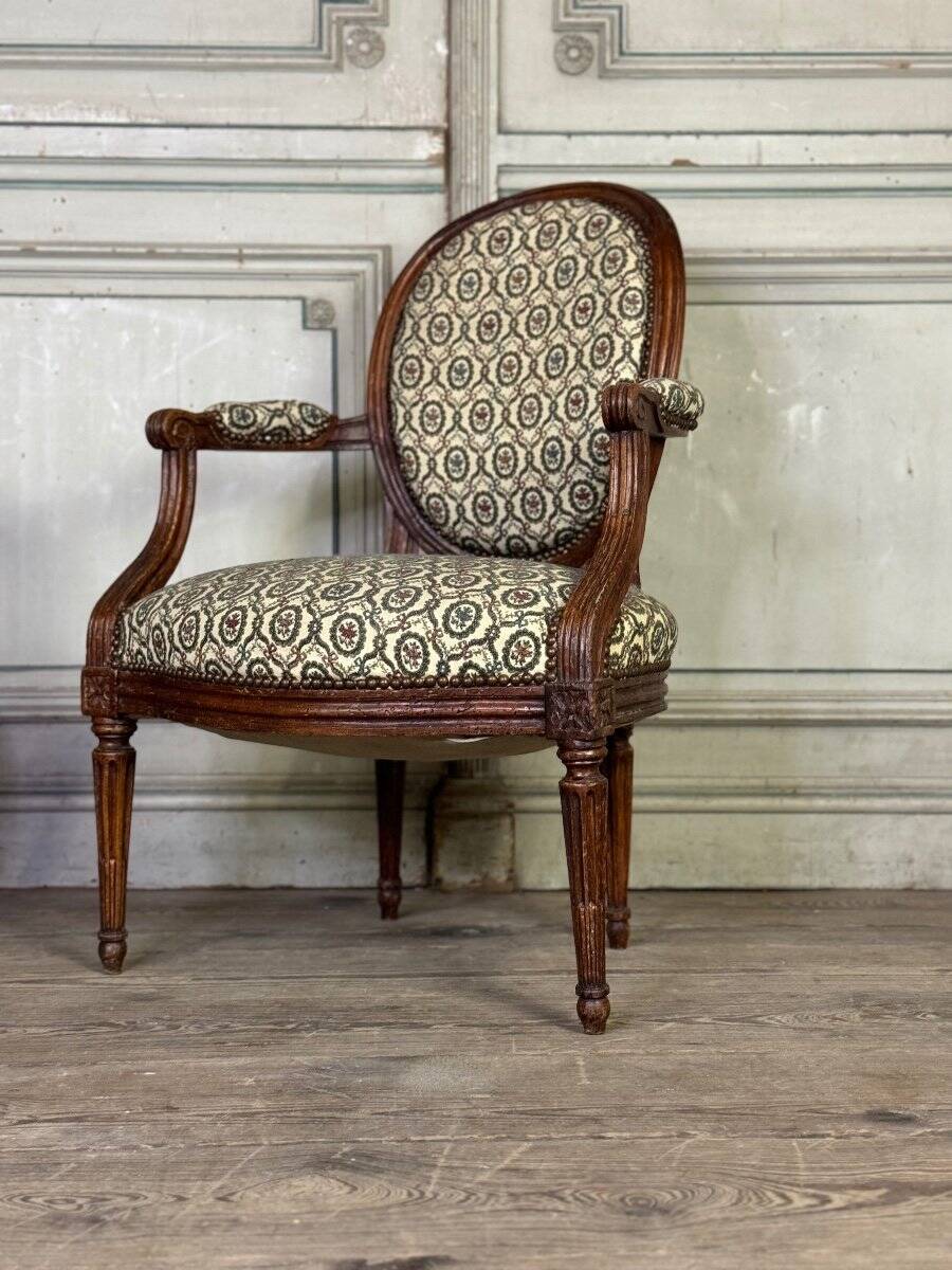 Pair Of Louis XVI Armchairs In Carved Wood, 18th Century