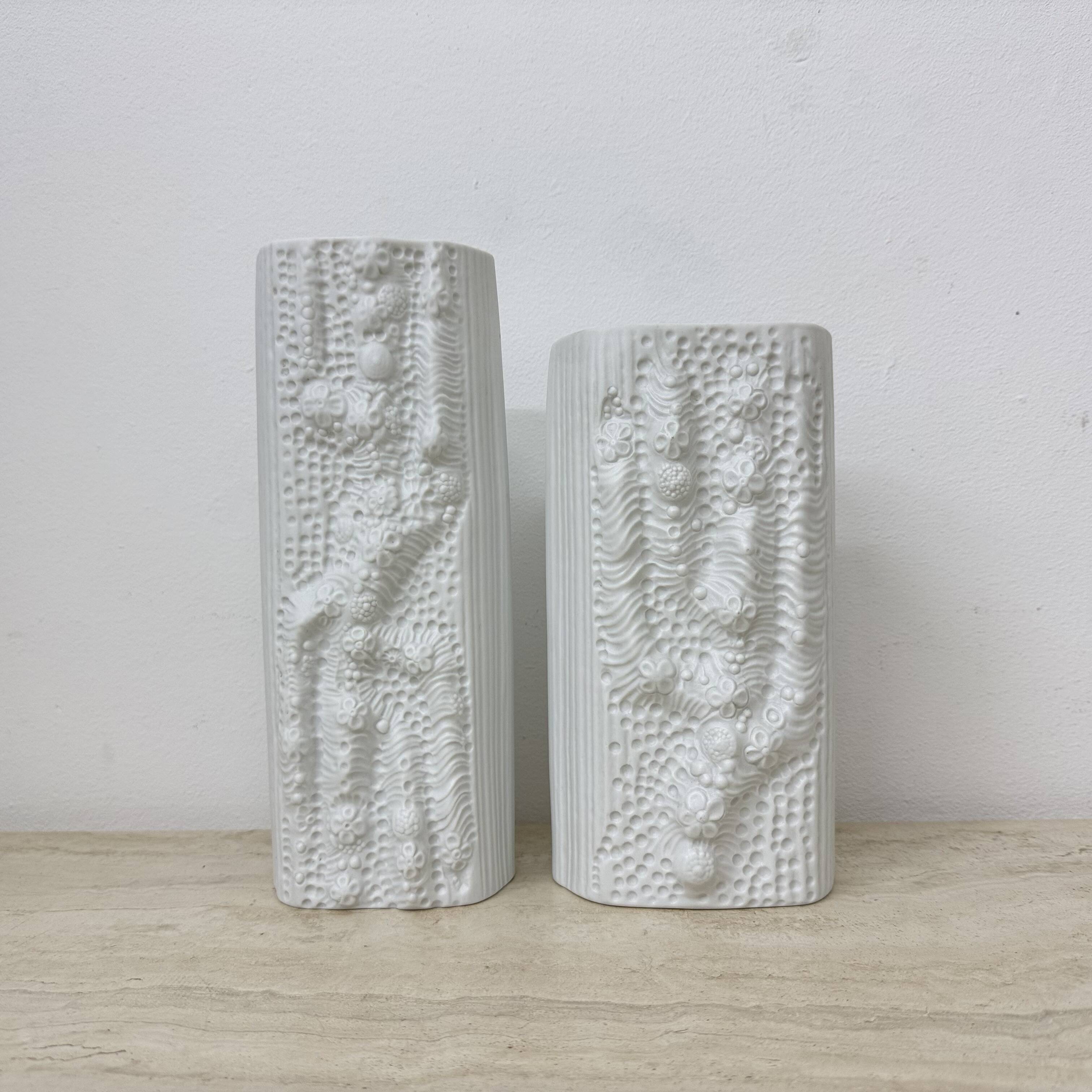 Martin Freyer for Rosenthal Bisque Reliëf Azu Vase Op Art 1970s