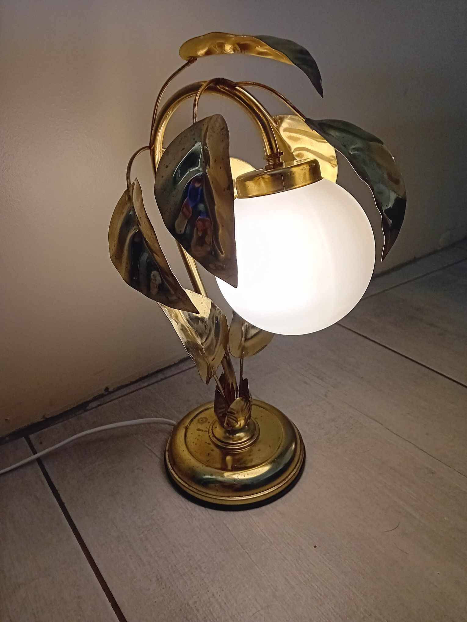 70's Holywood Regency table lamp