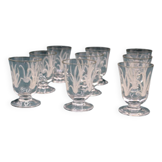 Set of 9 liqueur glasses in fine engraved crystal