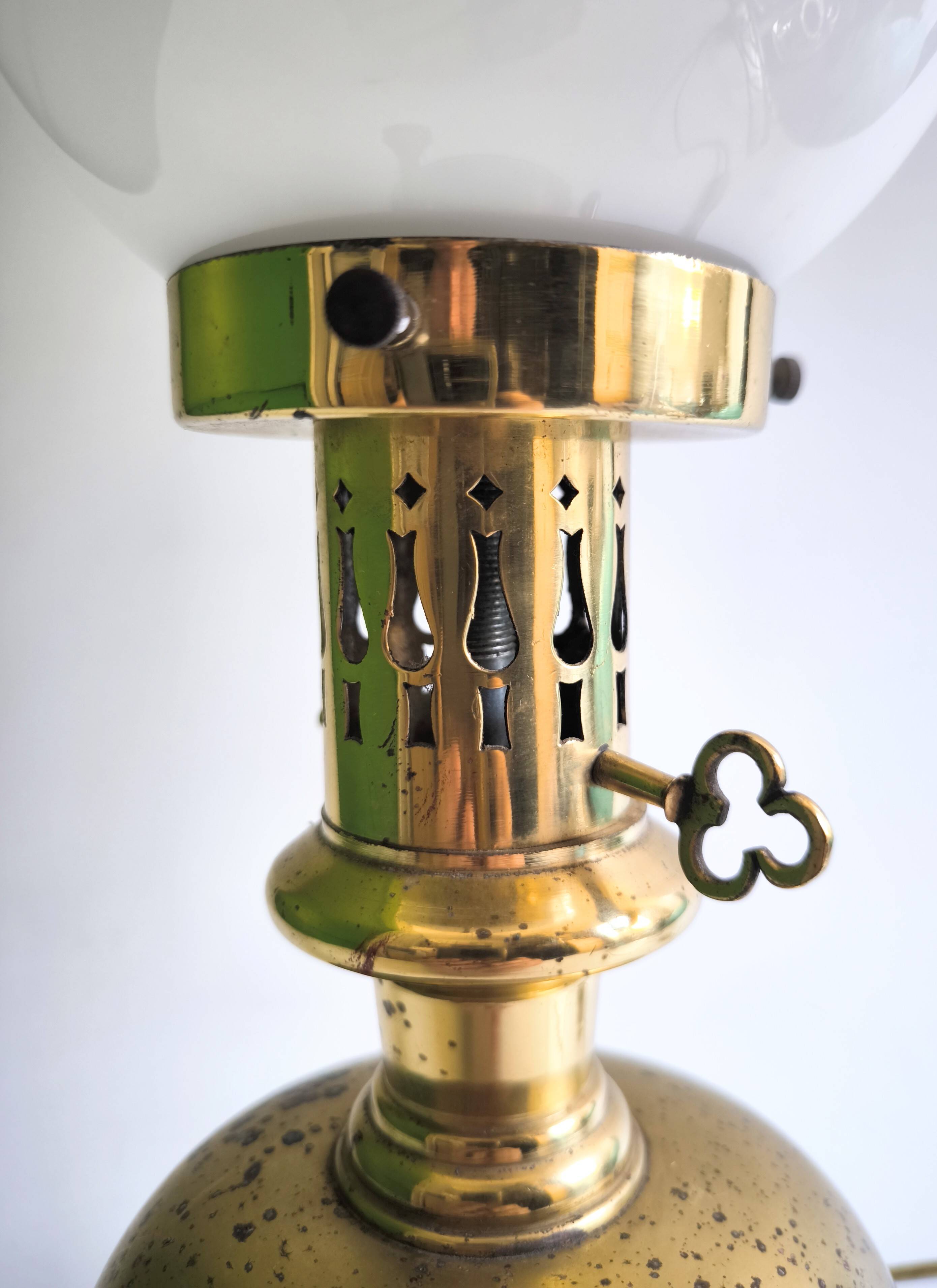 Lampe Mid Century style Néoclassique