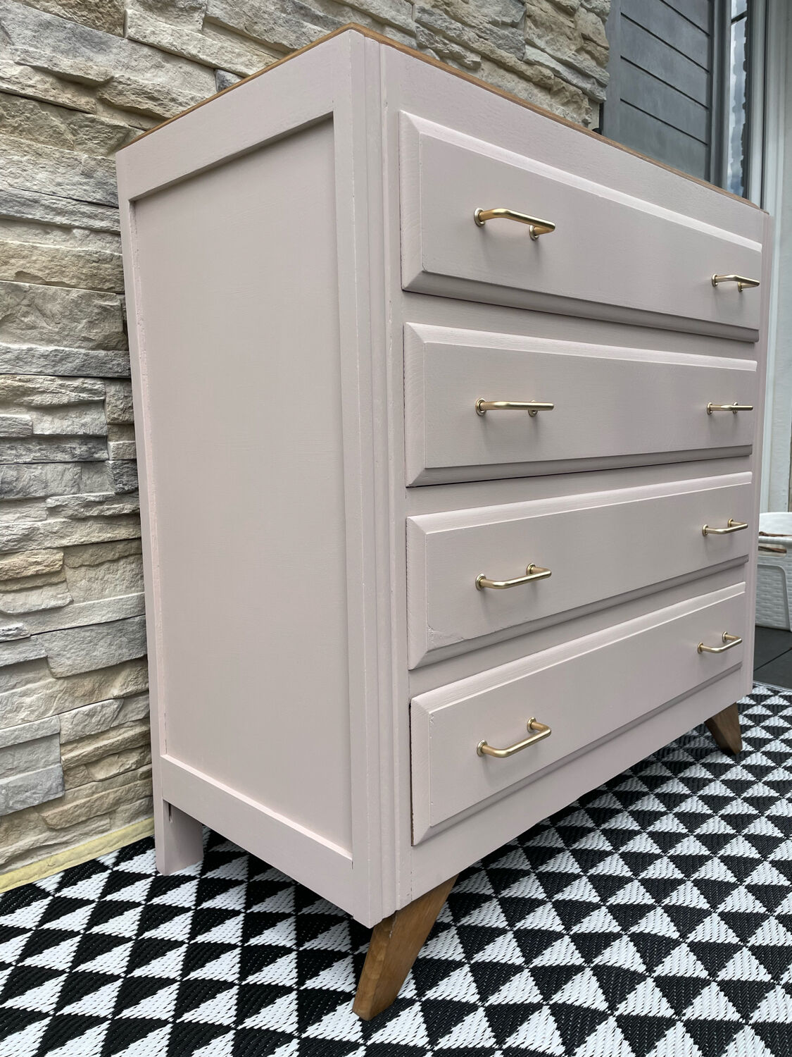 Vintage chest of drawers