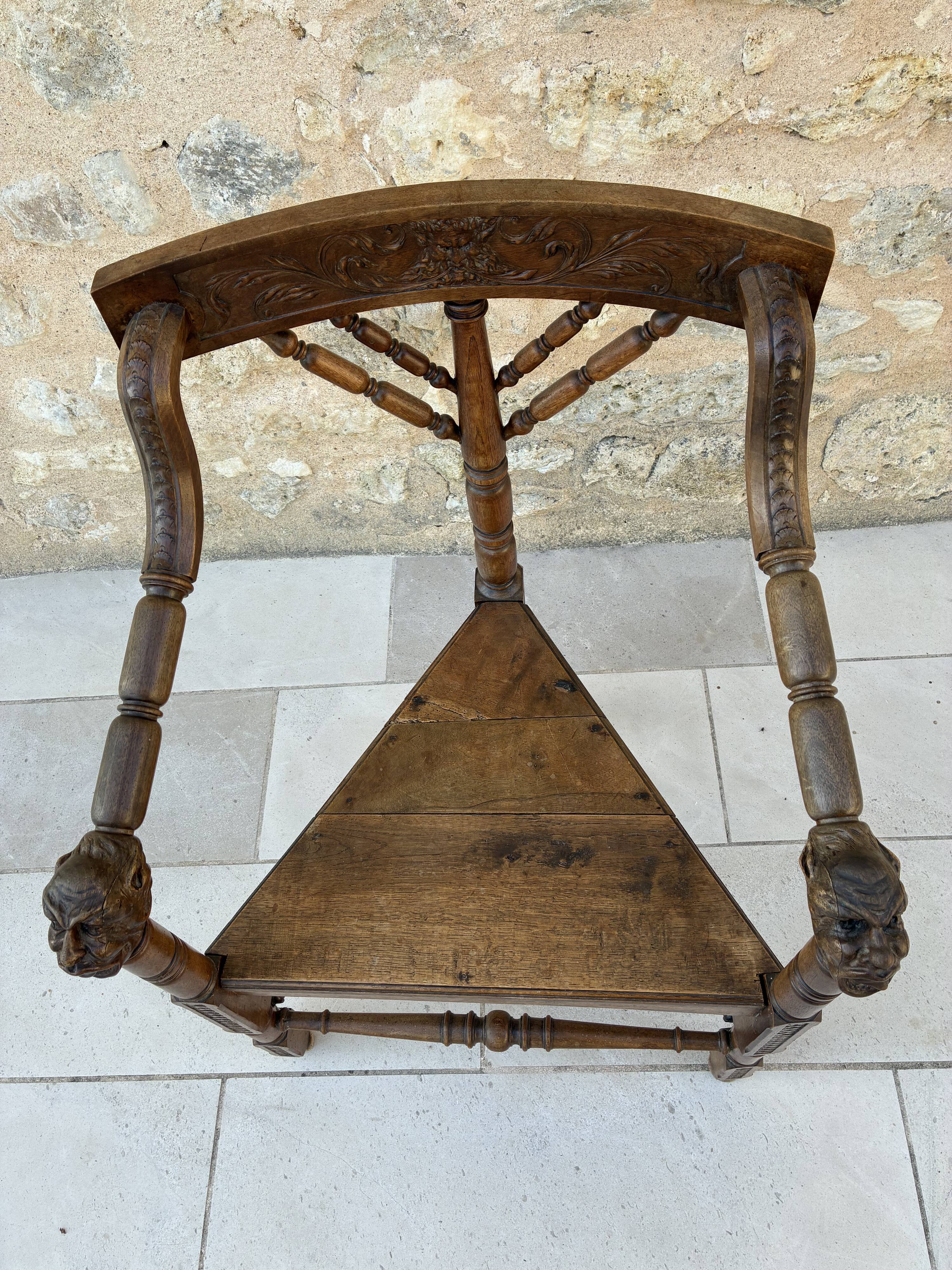 Fauteuil de moine