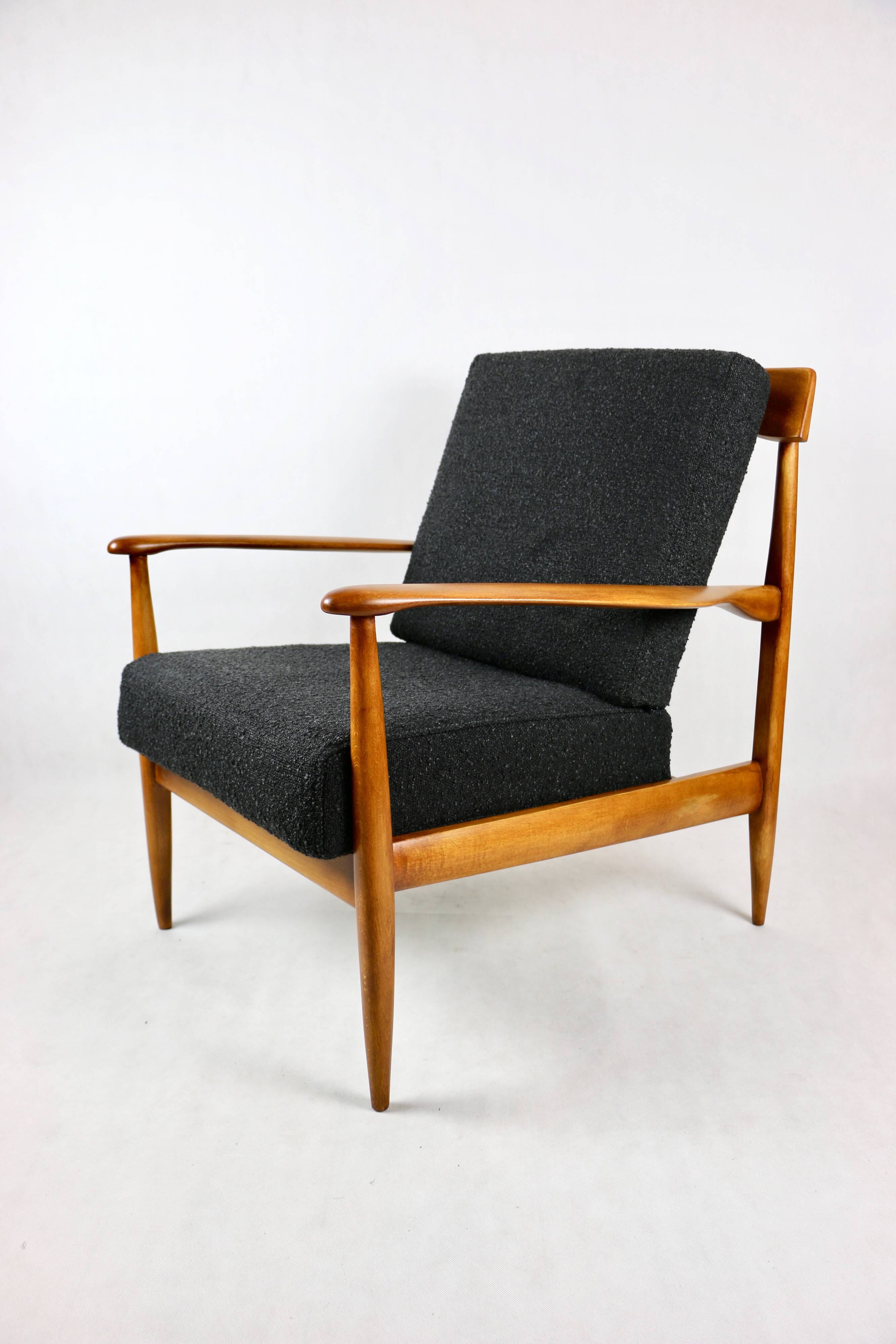 Fauteuil boucle noir design danois sur les oreillers, années 1970