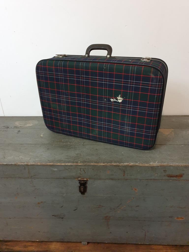 Vintage case - scottish fabric