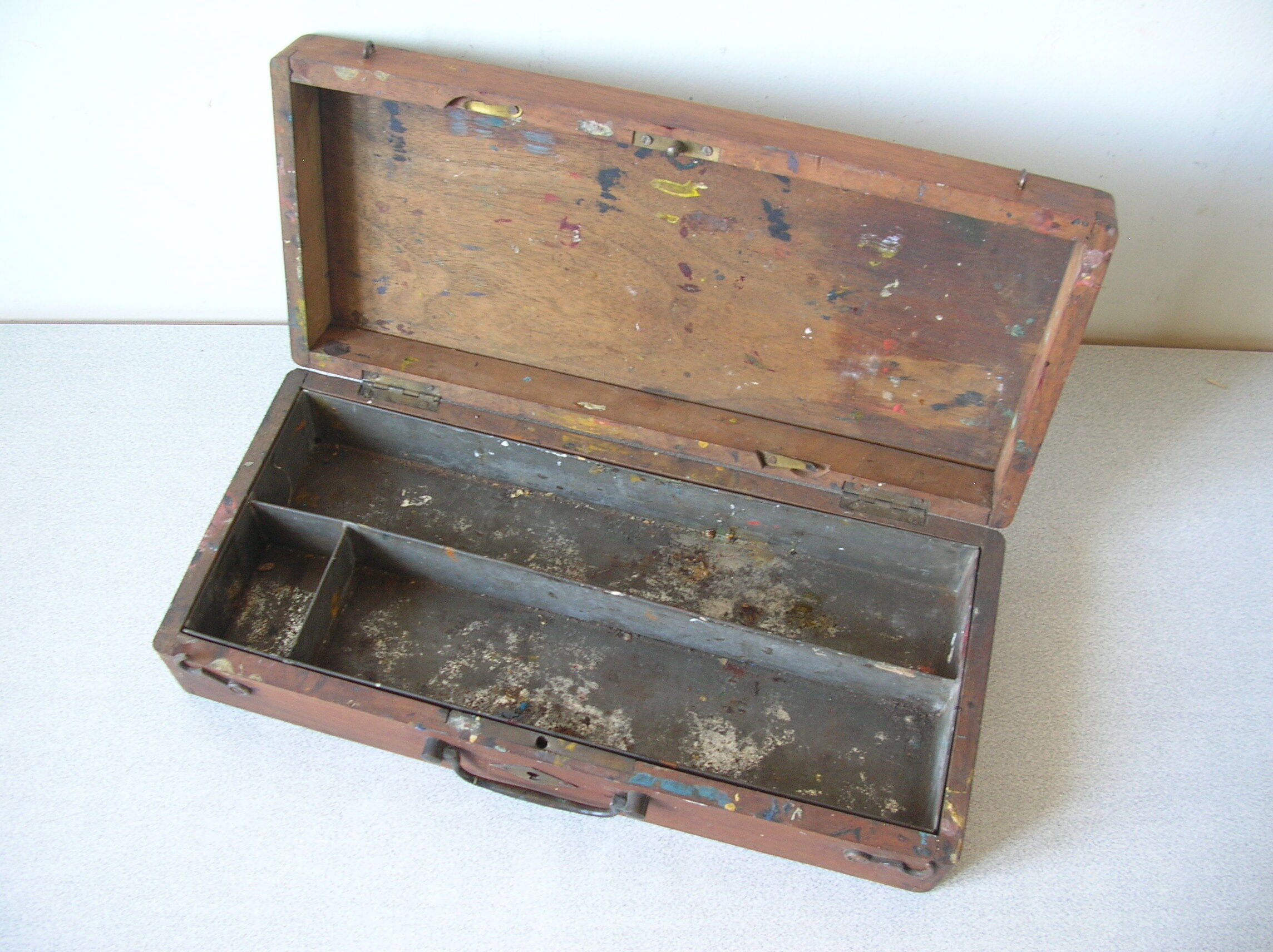 Old paint tube box brush painter's case in zinc and wood