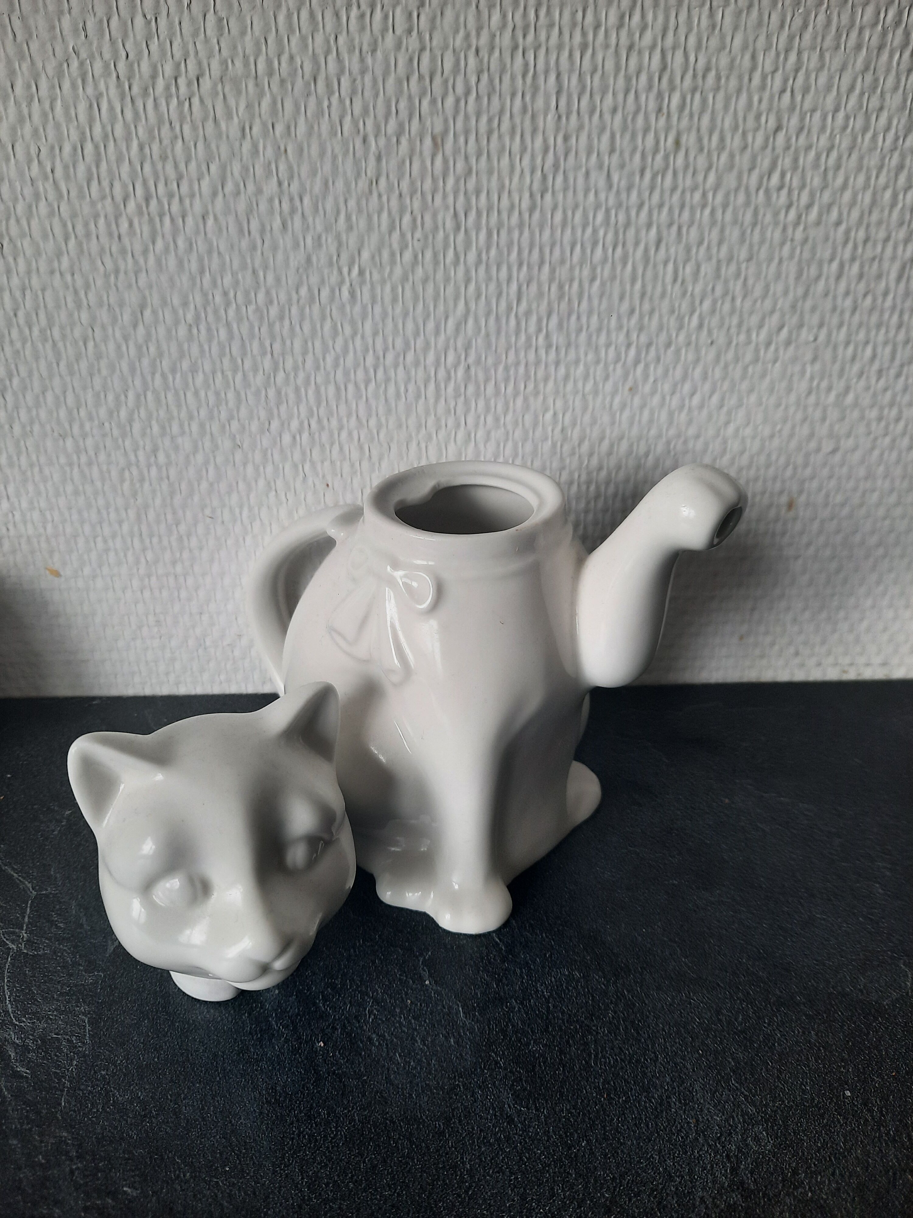 Teapot white cat
