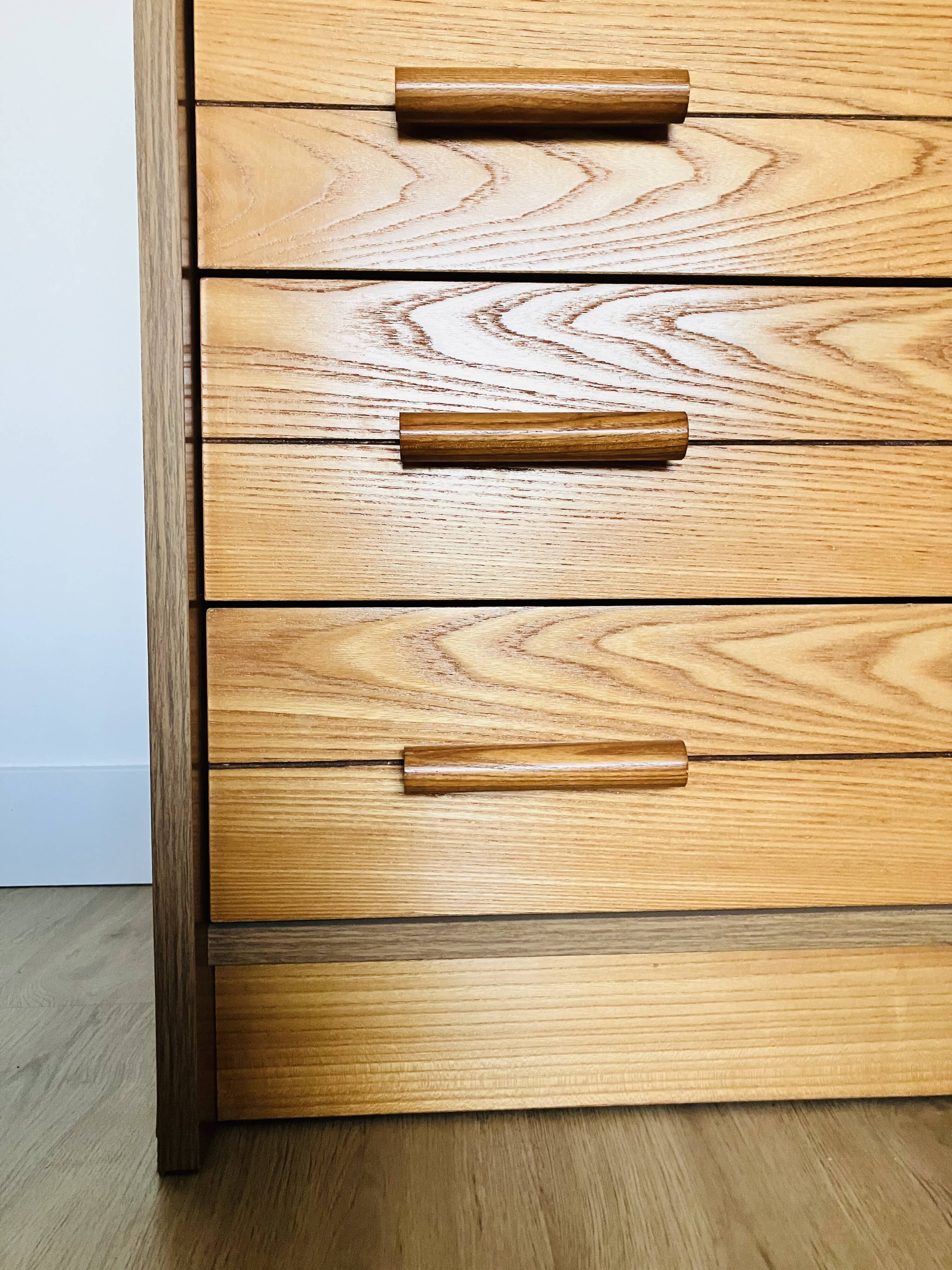 Retro wooden chest of drawers