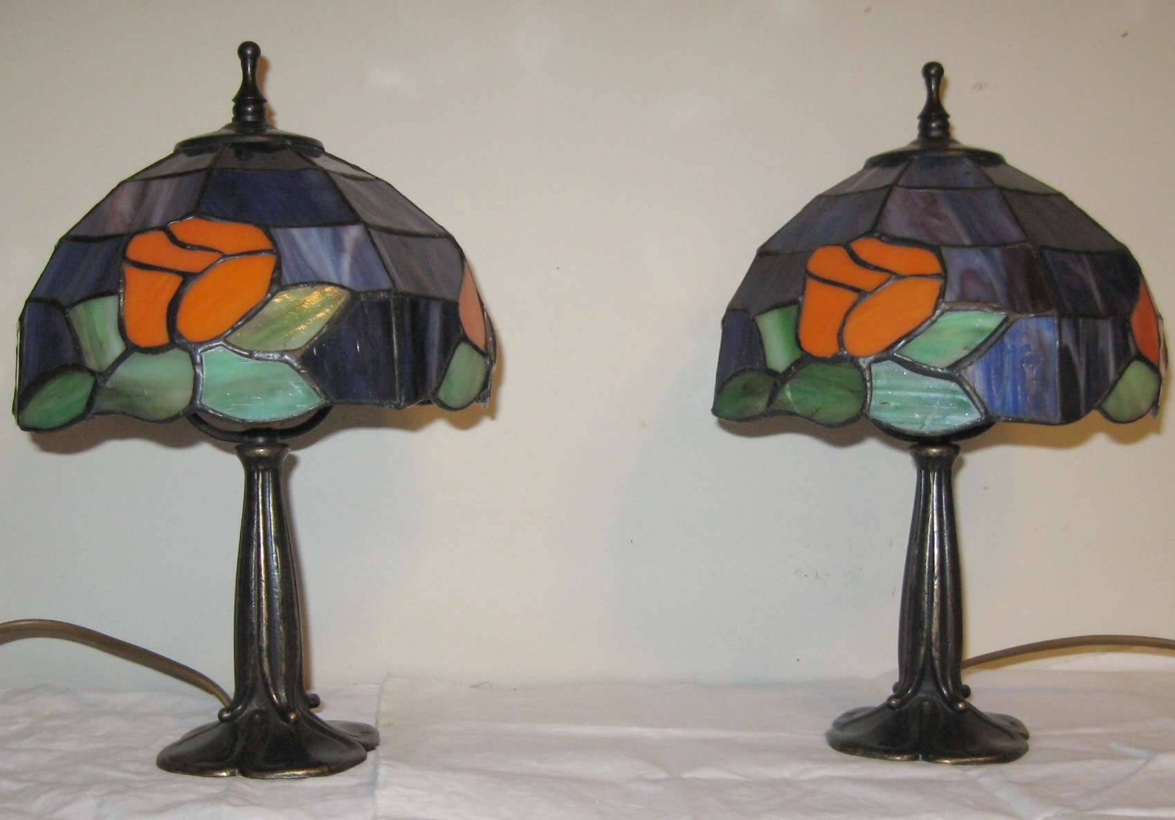 Pair of Art Nouveau Tiffany lamps with leaded glass, 1990.