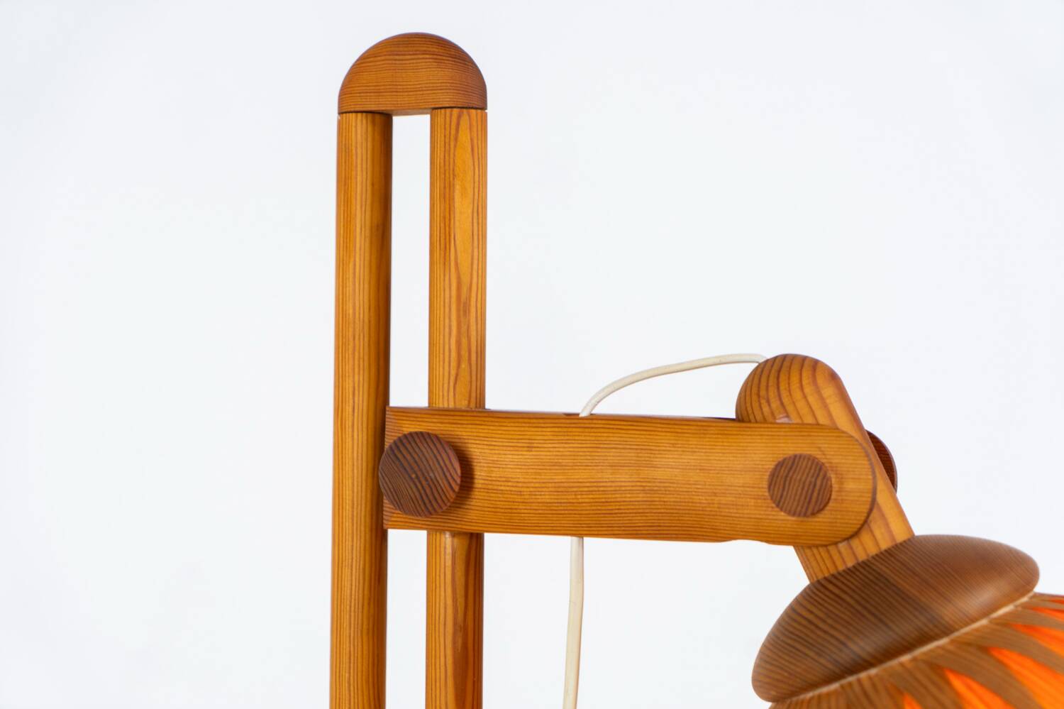 Lampadaire sculptural en pin par Hans-Agne Jakobsson pour Ellysett Markaryd (Sw