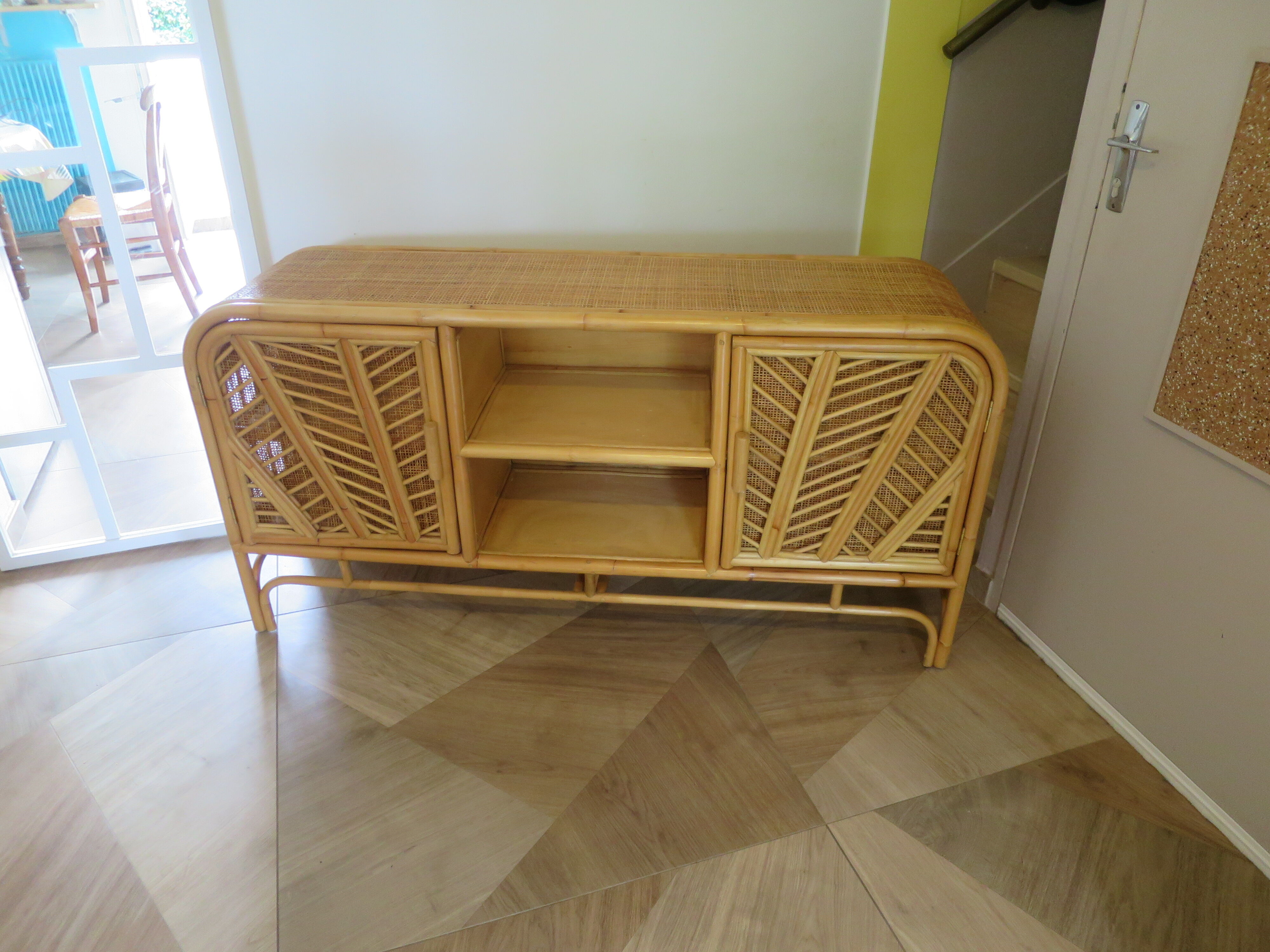 Buffet bas 2 portes -rotin tressé-bambou -cannage