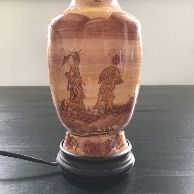 Chinese décor lamp foot