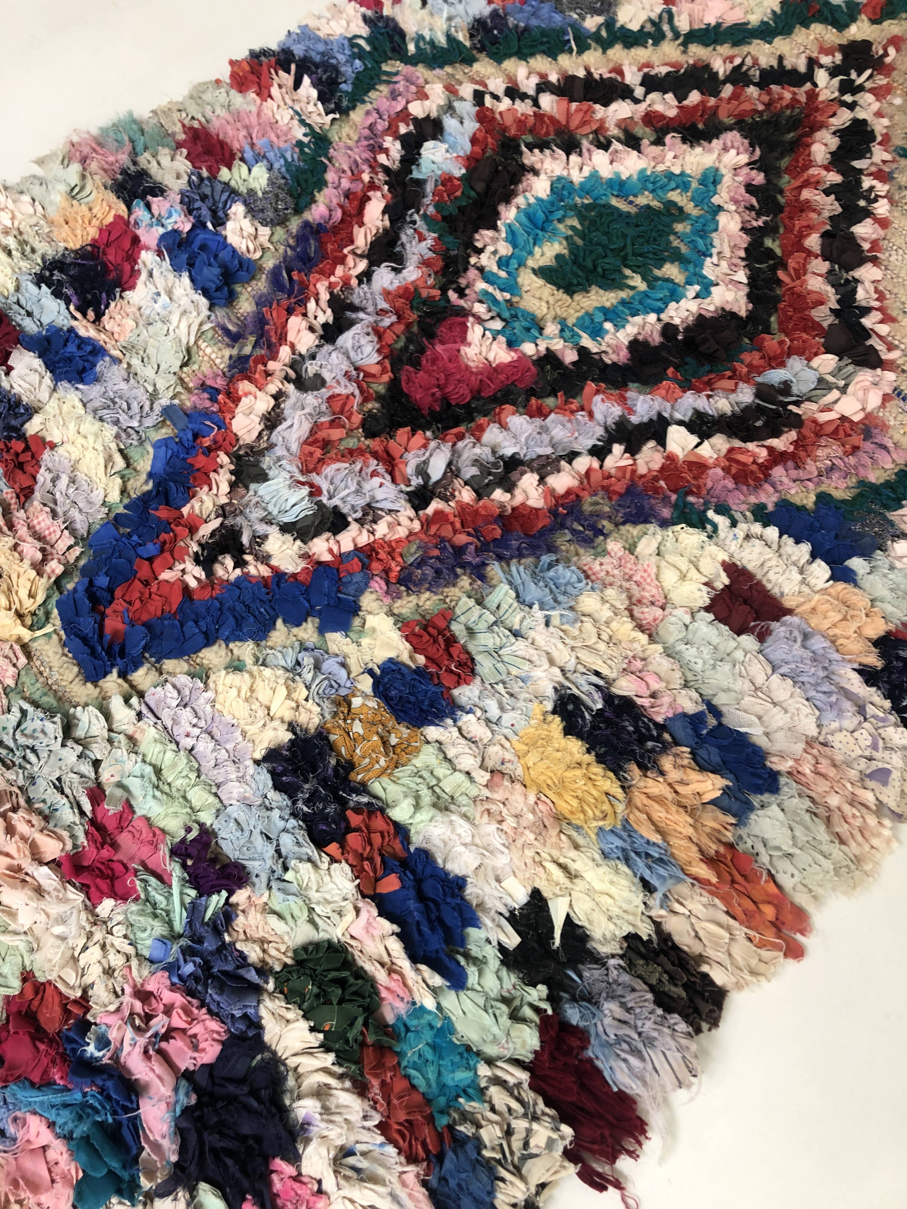 Moroccan Berber carpet Boucherouite 3.05x0.90m