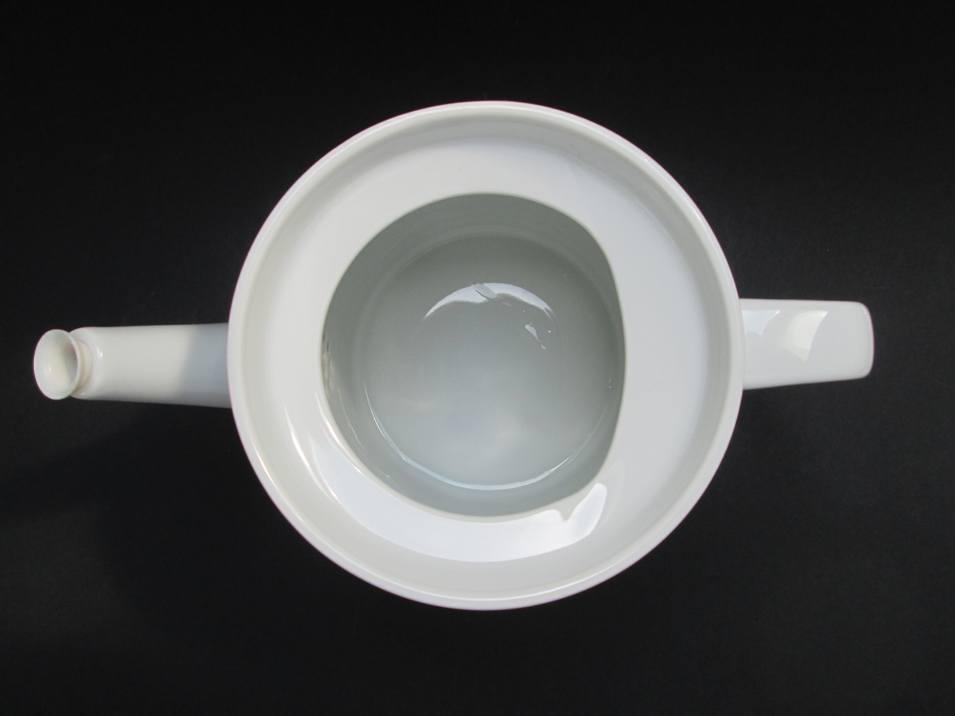 Coffee pot Grethe Meyer Royal Copenhagen 1972