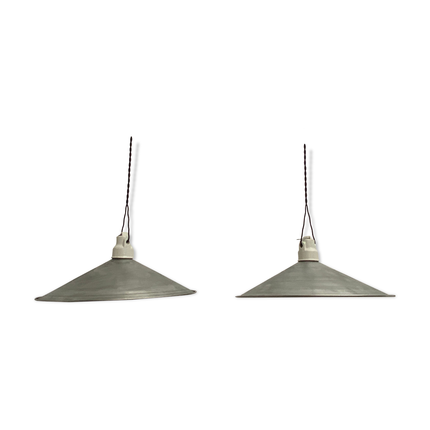 Lot 2 industrial suspensions in acier 36 cm