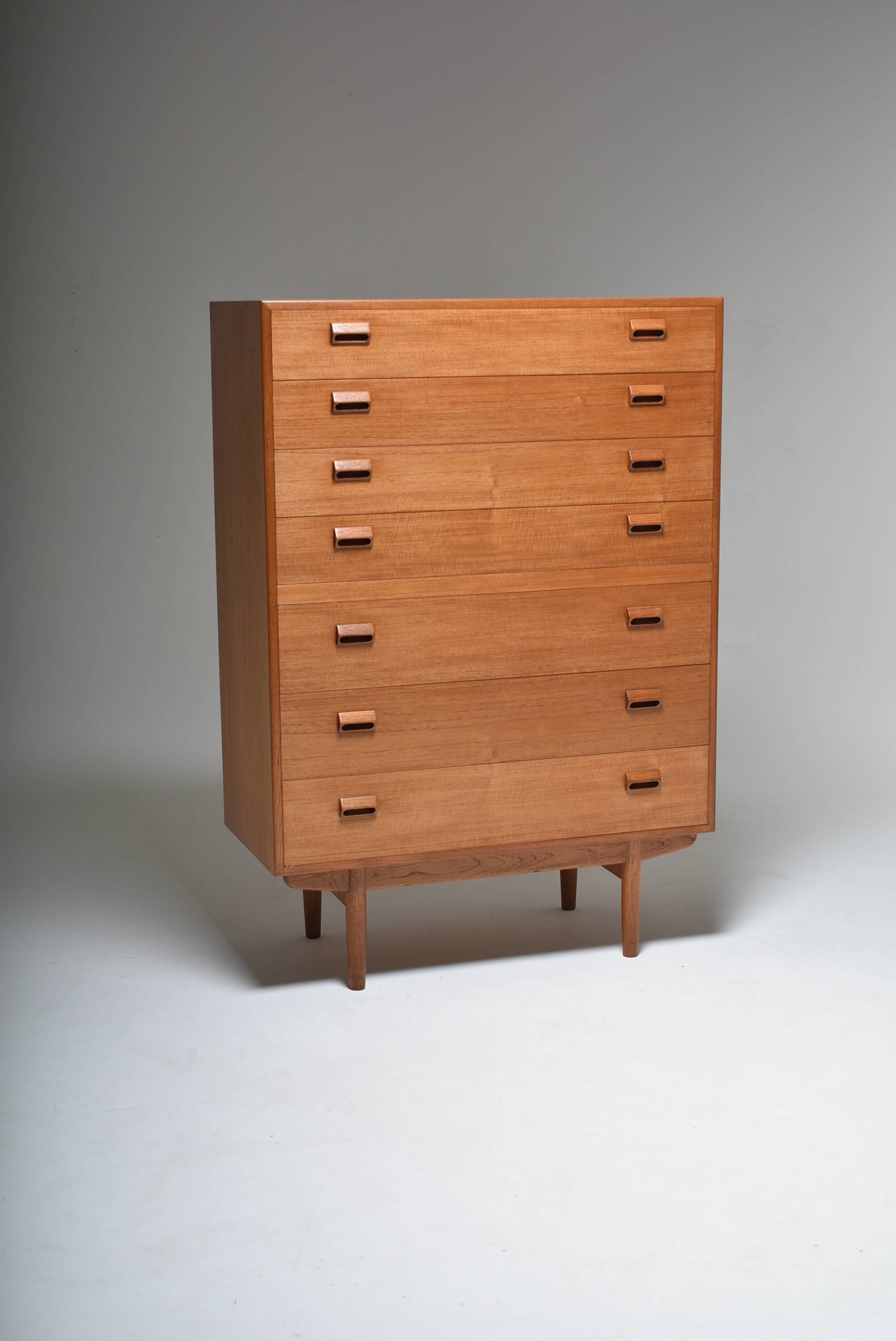 Scandinavian chest of drawers Borge MOGENSEN