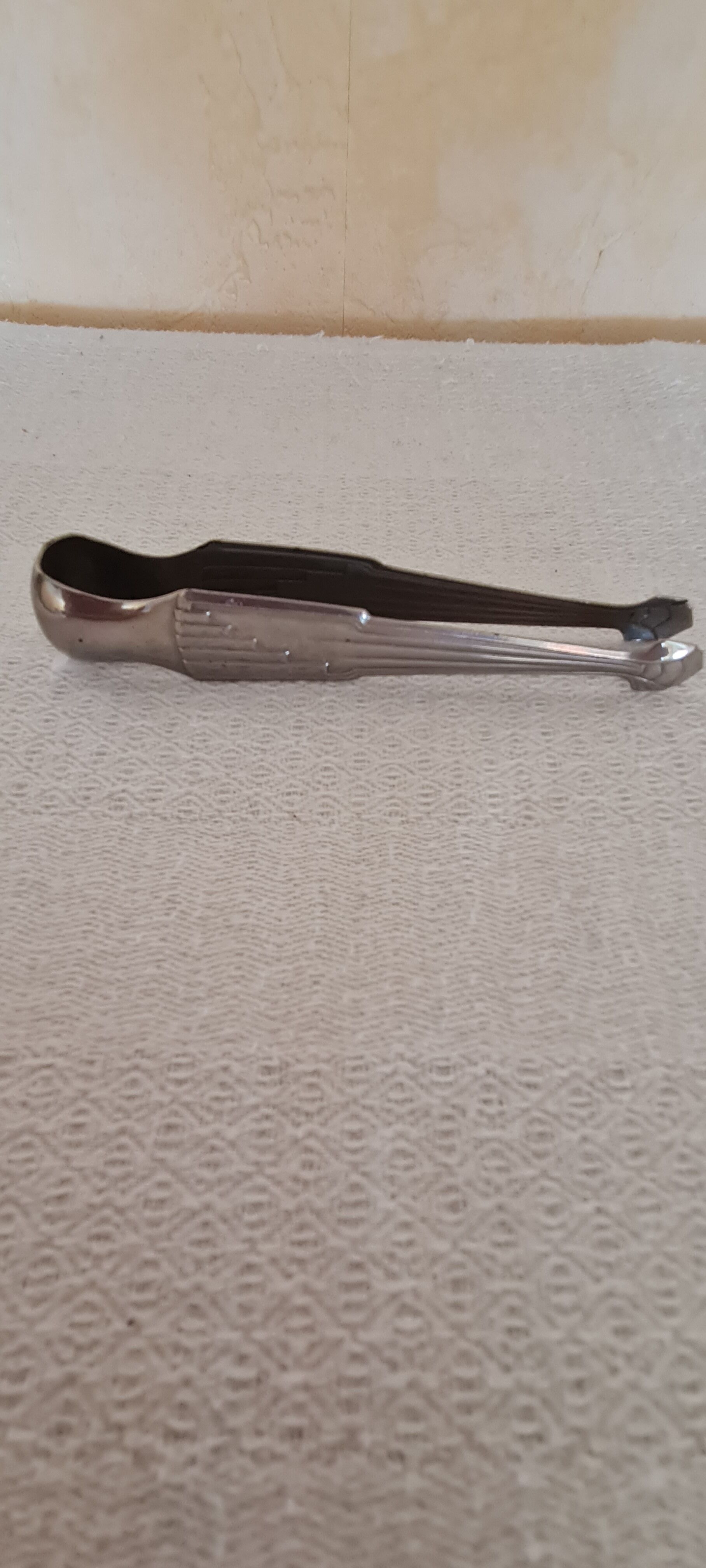 Sugar tongs