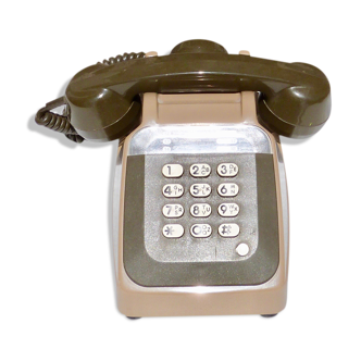 Téléphone kaki des années 80