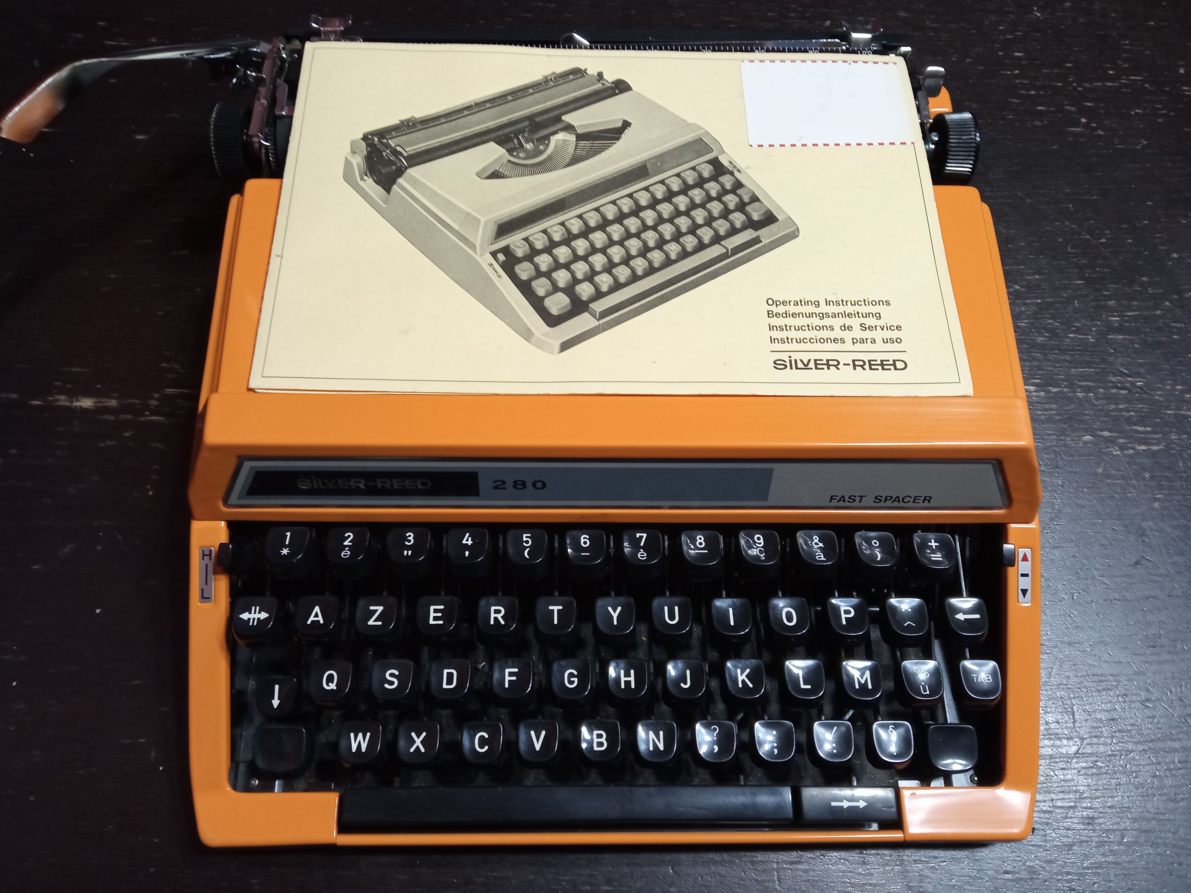 Silver-reed 280 typewriter